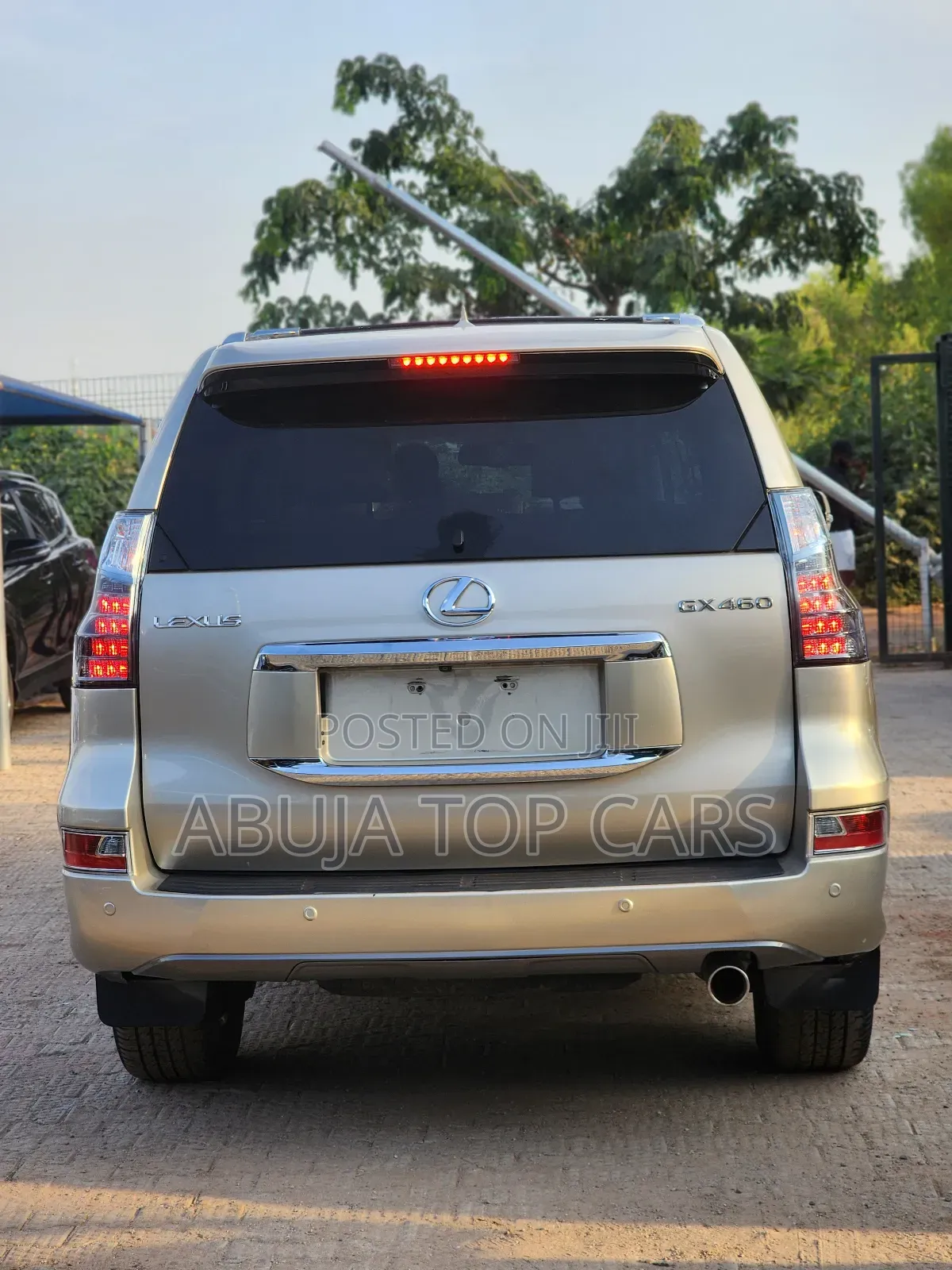 Lexus GX 460 Luxury 2016 Gold