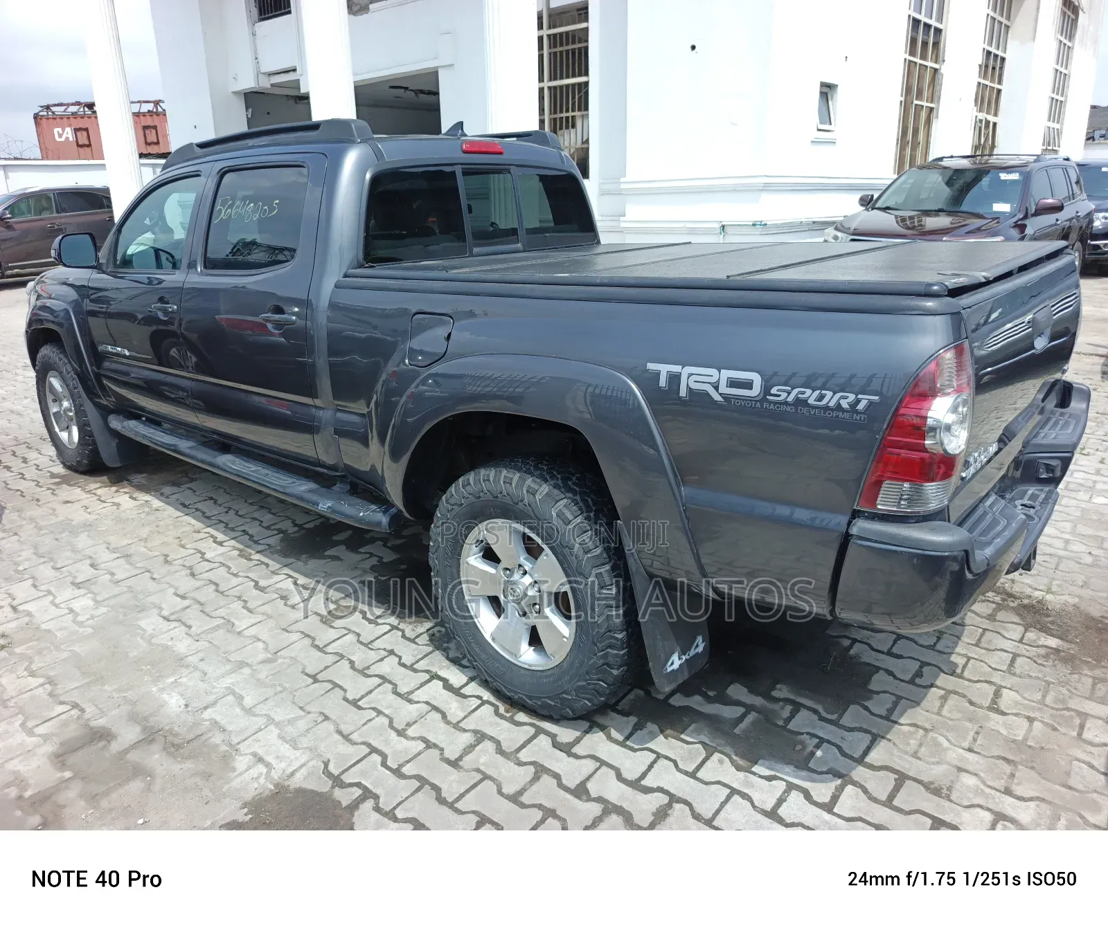 Toyota Tacoma 2018 Gray