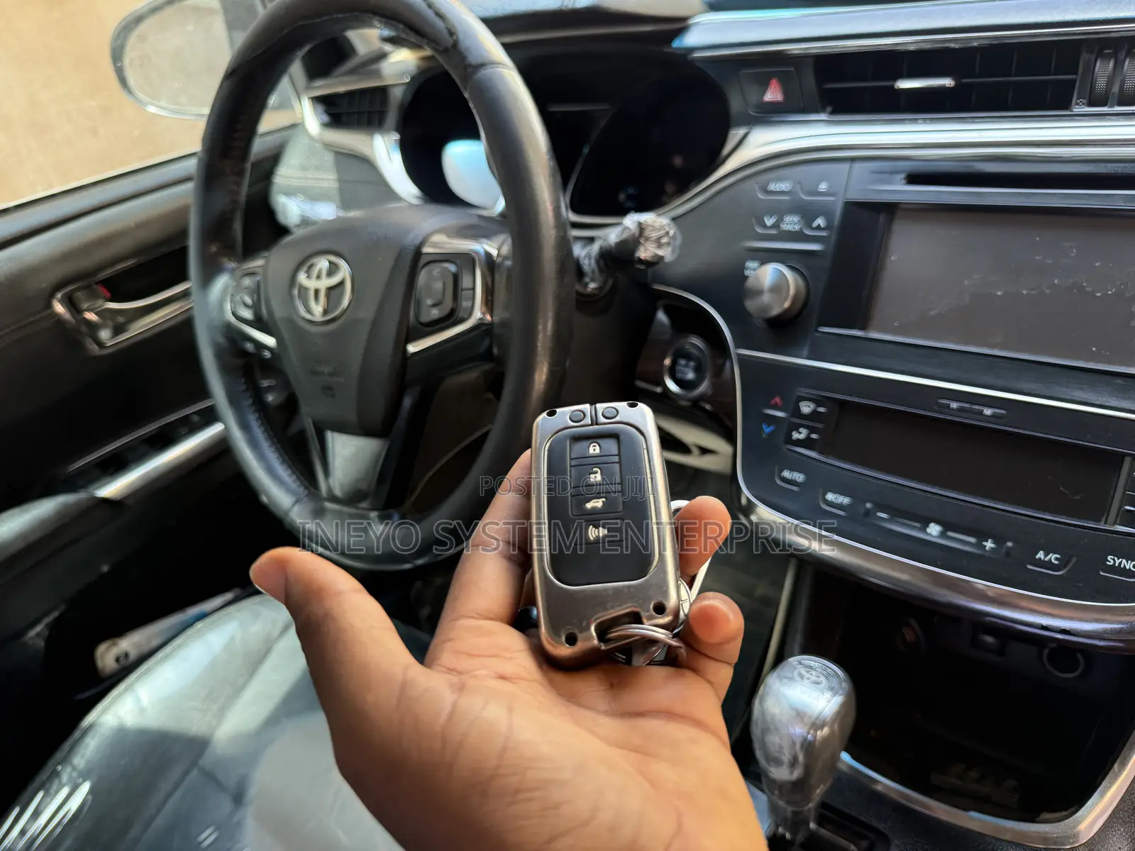 Toyota Avalon XLE 4dr Sedan (3.5L 6cyl 6A) 2014 Black