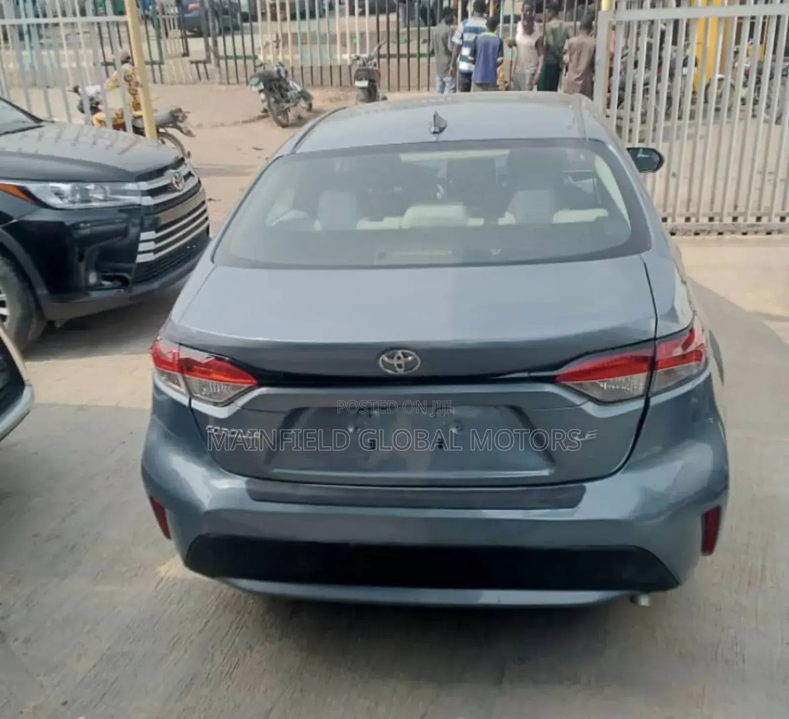 Toyota Corolla LE 2020 Blue