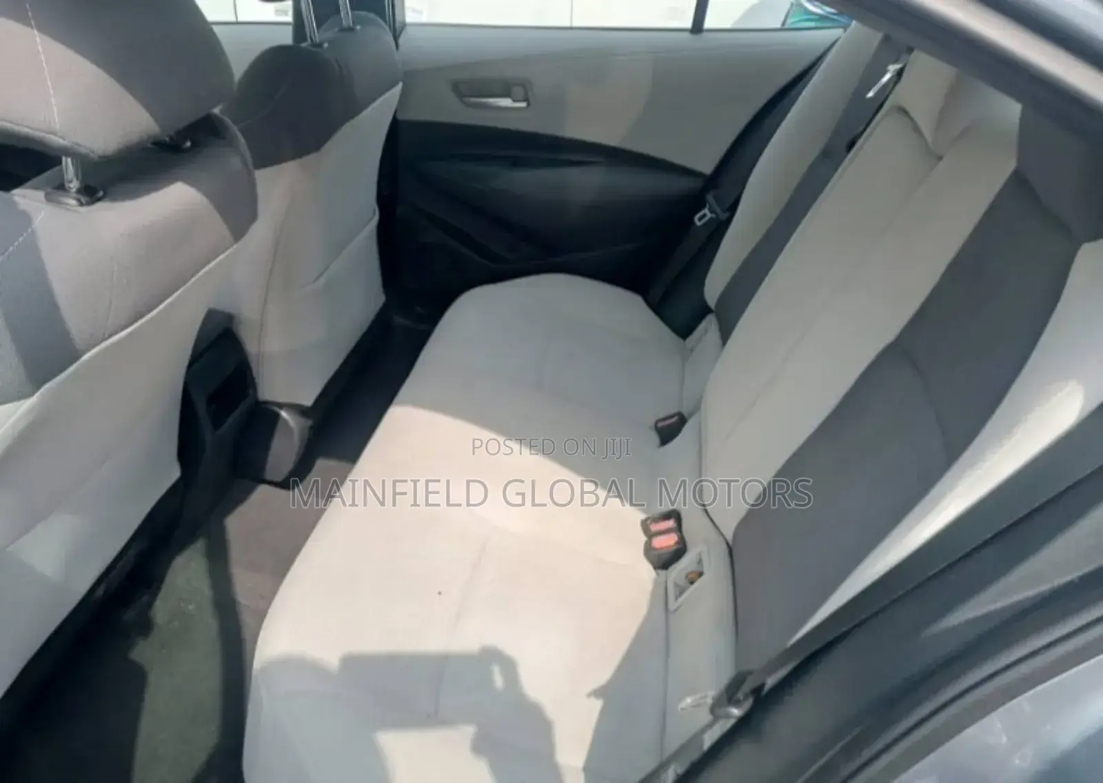 Toyota Corolla LE 2020 Blue