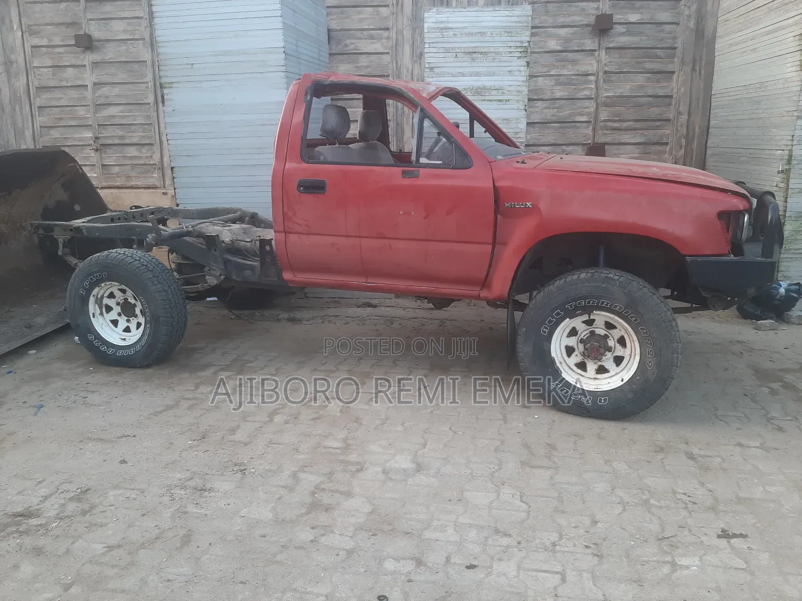 Toyota Hilux 1999 Red