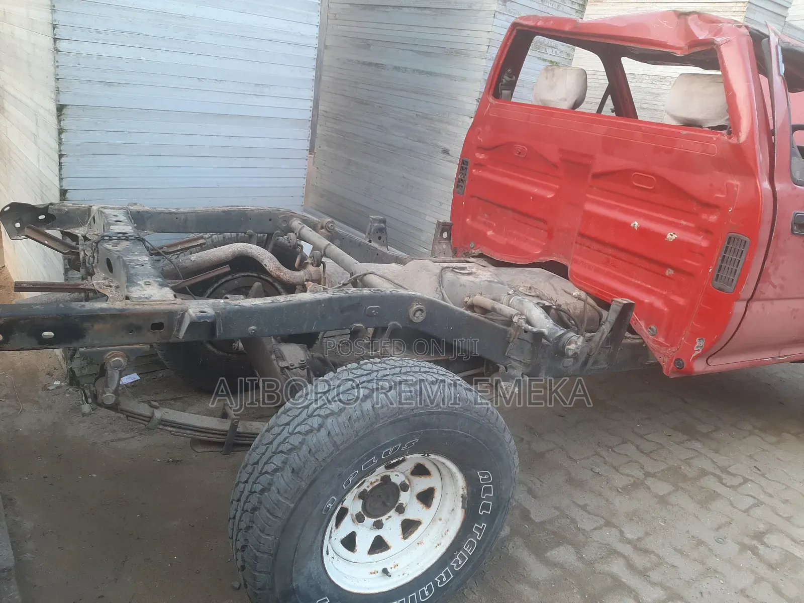 Toyota Hilux 1999 Red