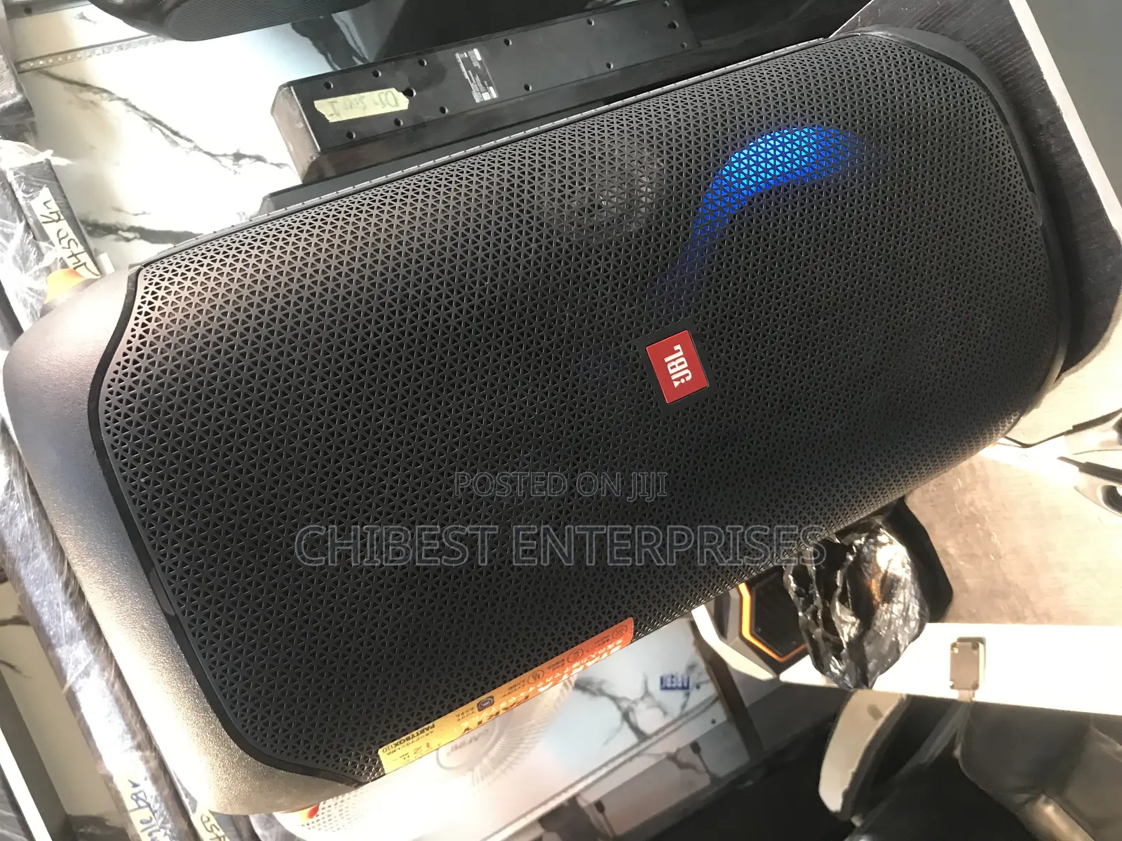 JBL Partybox 110.