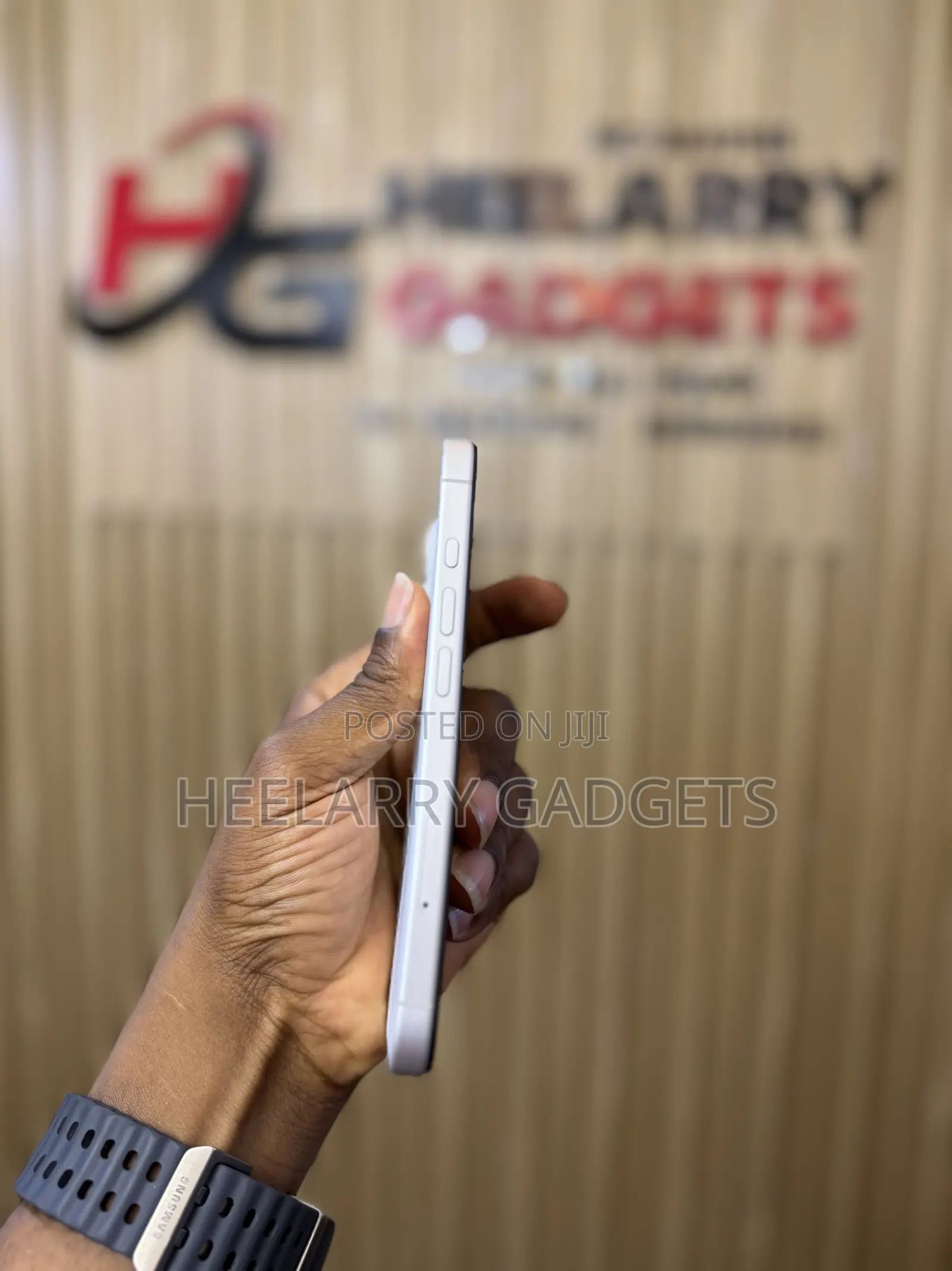 Apple iPhone 16 128 GB White