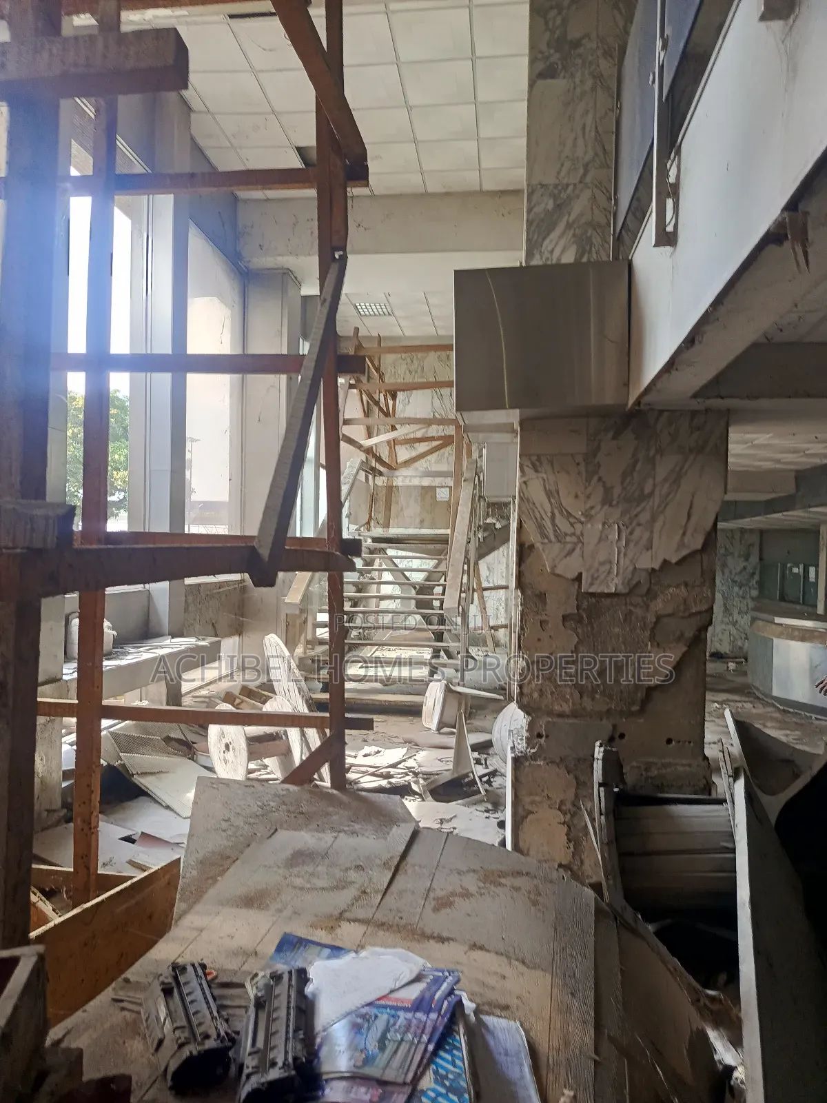 A 609 Square Meter Hall for Banking, Insurance Firm, Etc
