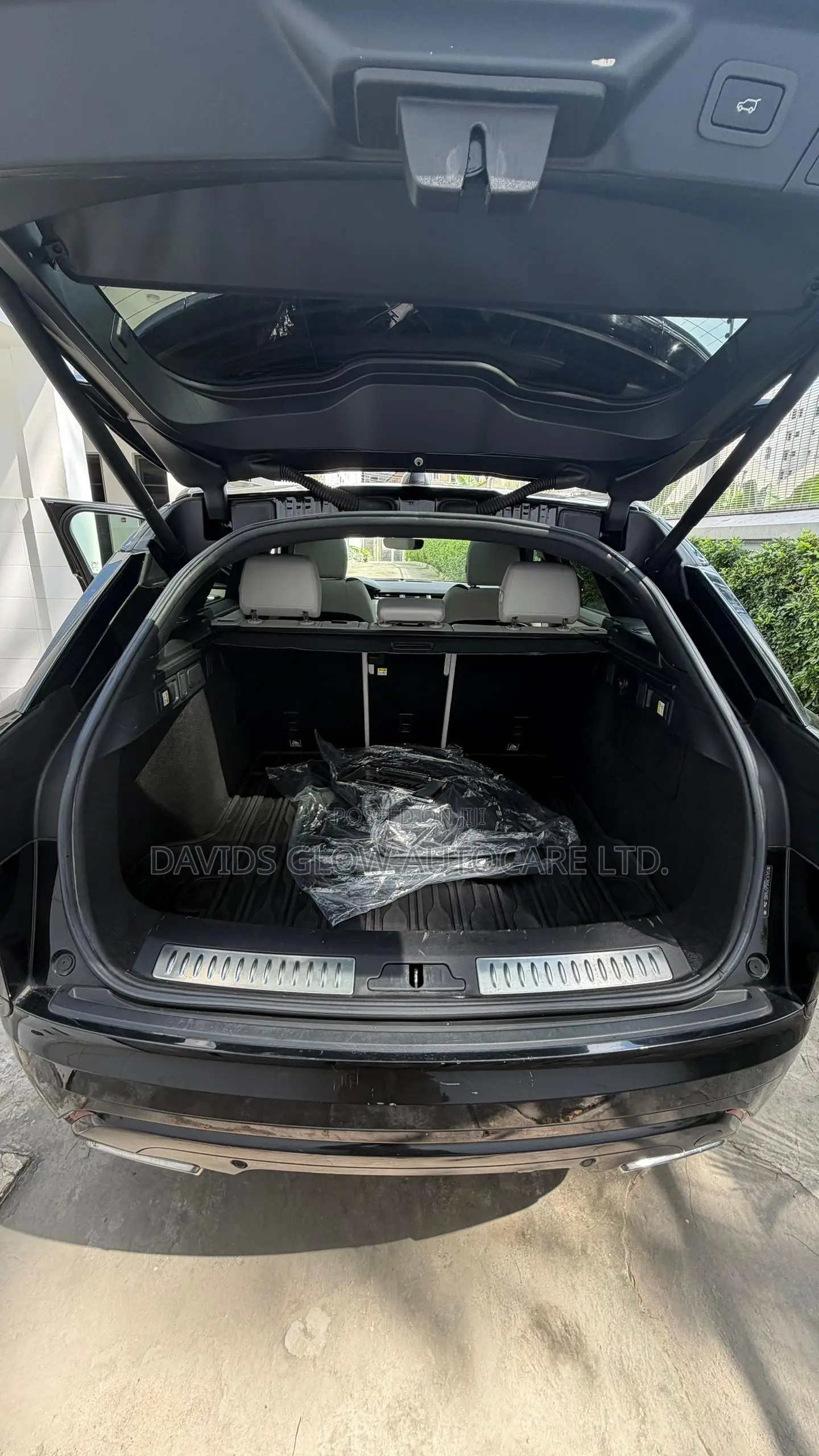Land Rover Range Rover Velar P380 SE R-Dynamic 4x4 2018 Black