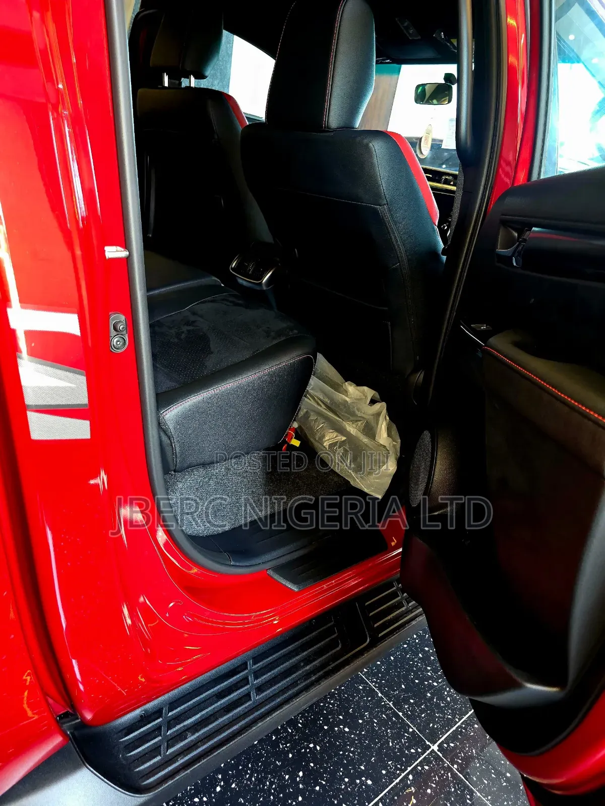 New Toyota Hilux 2024 Red
