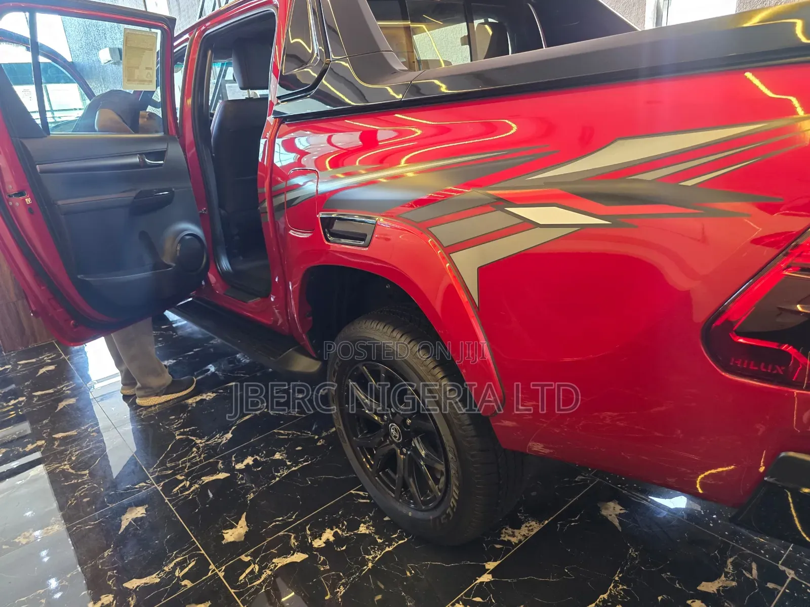 New Toyota Hilux 2024 Red