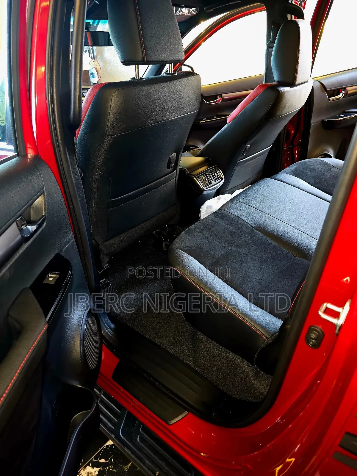 New Toyota Hilux 2024 Red