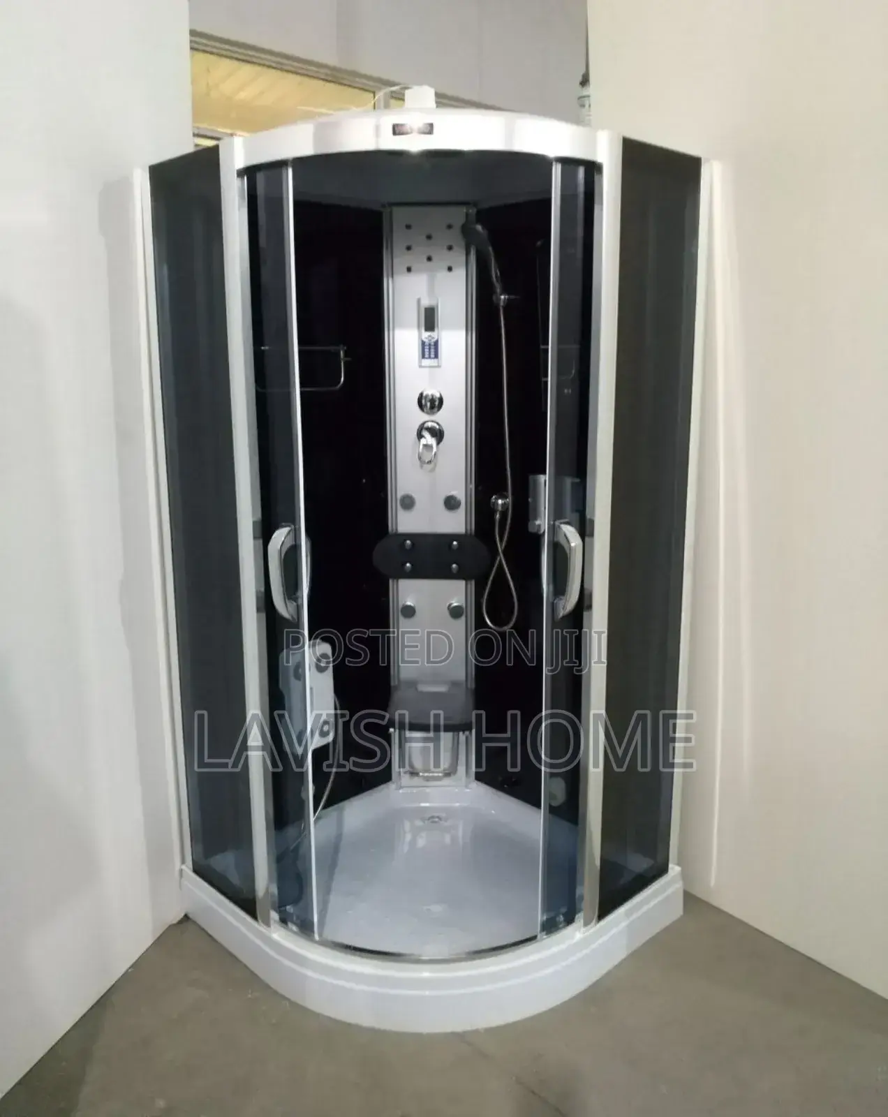 100 by 100 Shower Room
