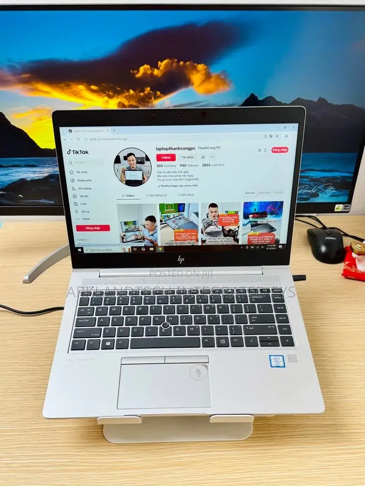 New Laptop HP EliteBook 8560W 12GB Intel Core i5 SSD 256GB