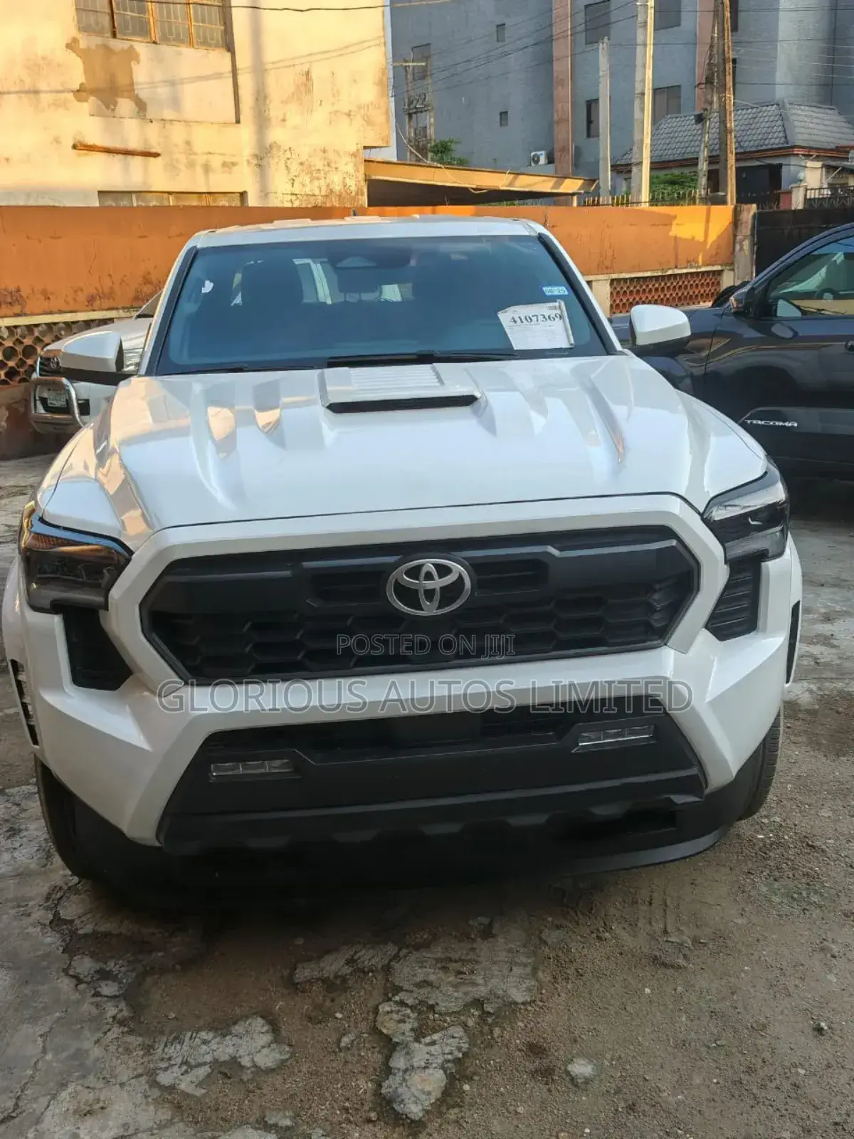Toyota Tacoma SR5 Double Cab 6' Bed AT 2024 White