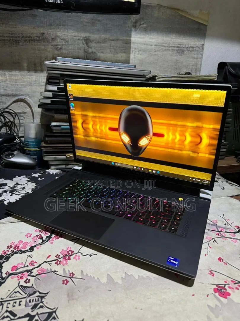 Laptop Dell Alienware X17 R2 32GB Intel Core i9 SSD 1T