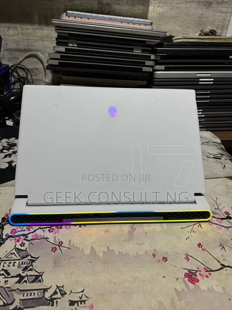 Laptop Dell Alienware X17 R2 32GB Intel Core i9 SSD 1T