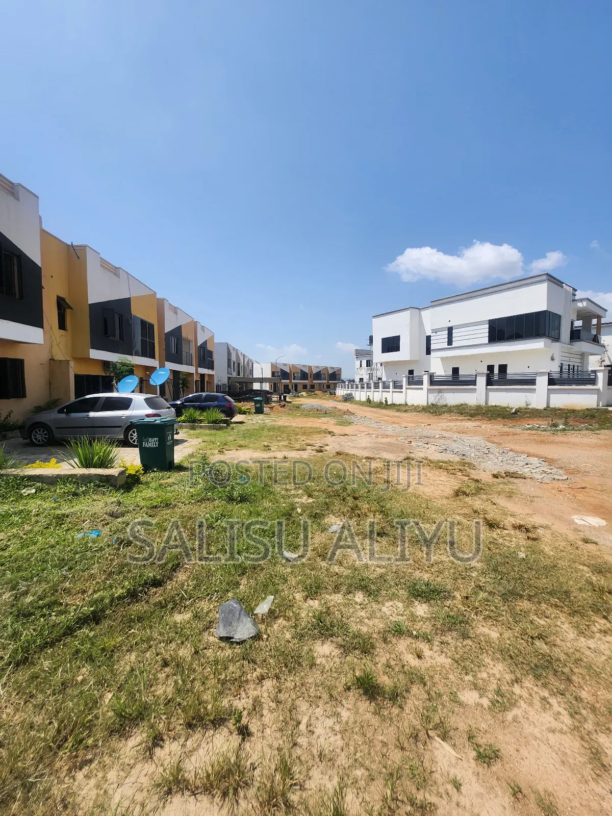 4bdrm Duplex in Karsana for sale