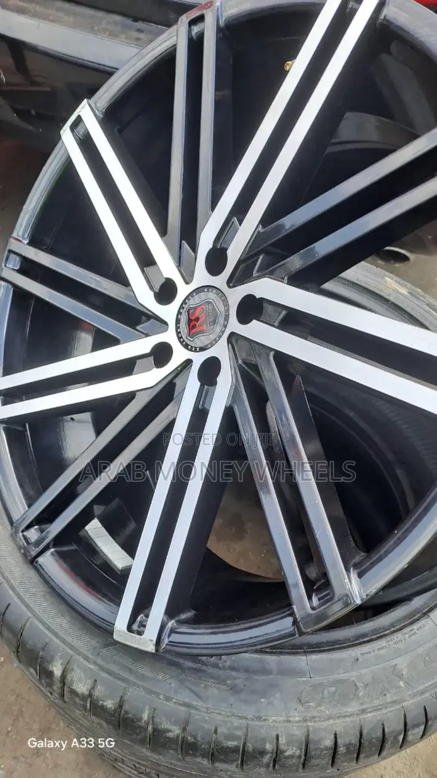 High Performance Quality Standard (Rs) 22 Inch Alloy Wheels