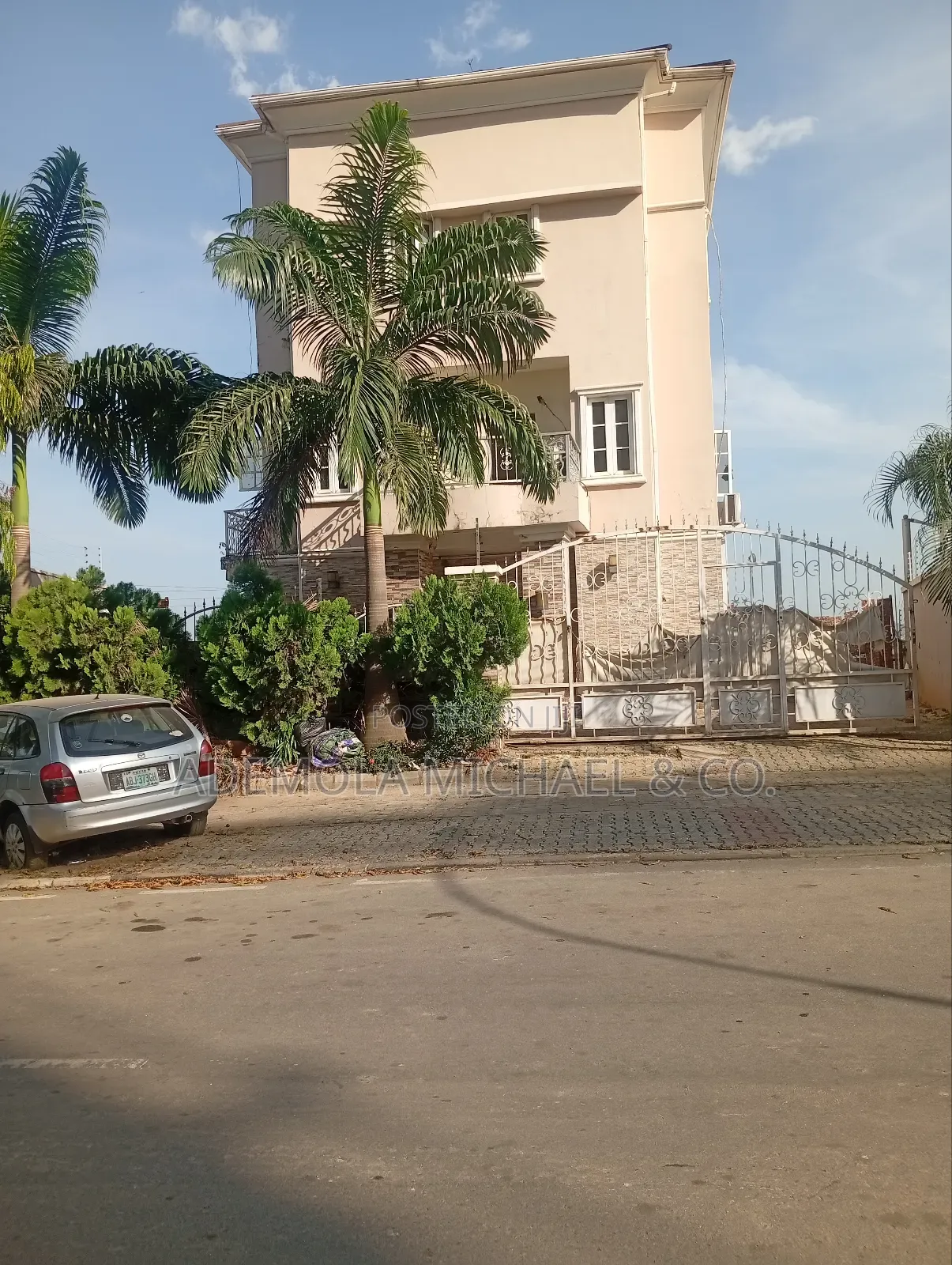 6bdrm Duplex in British Village Wuse for sale