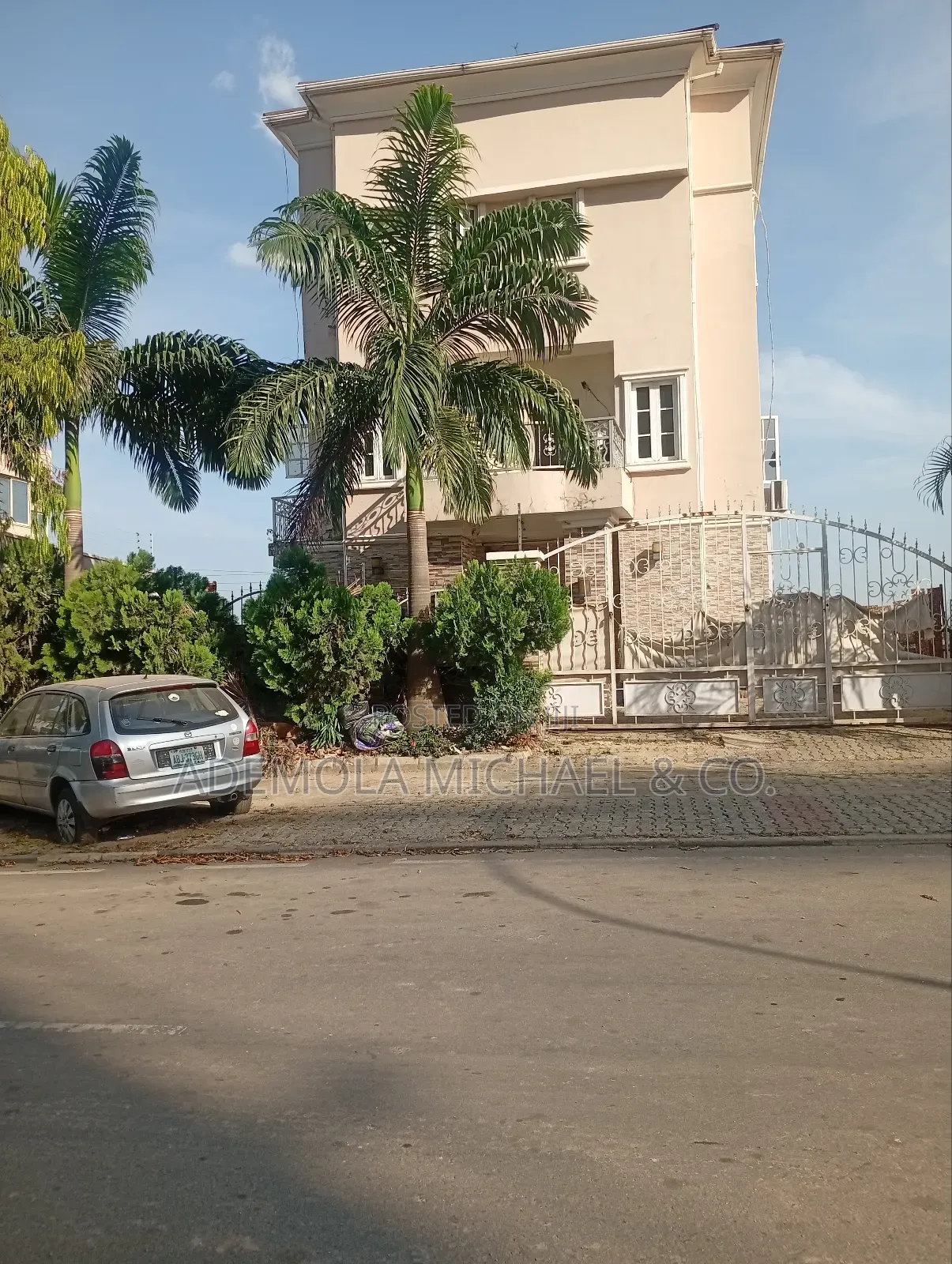 6bdrm Duplex in British Village Wuse for sale