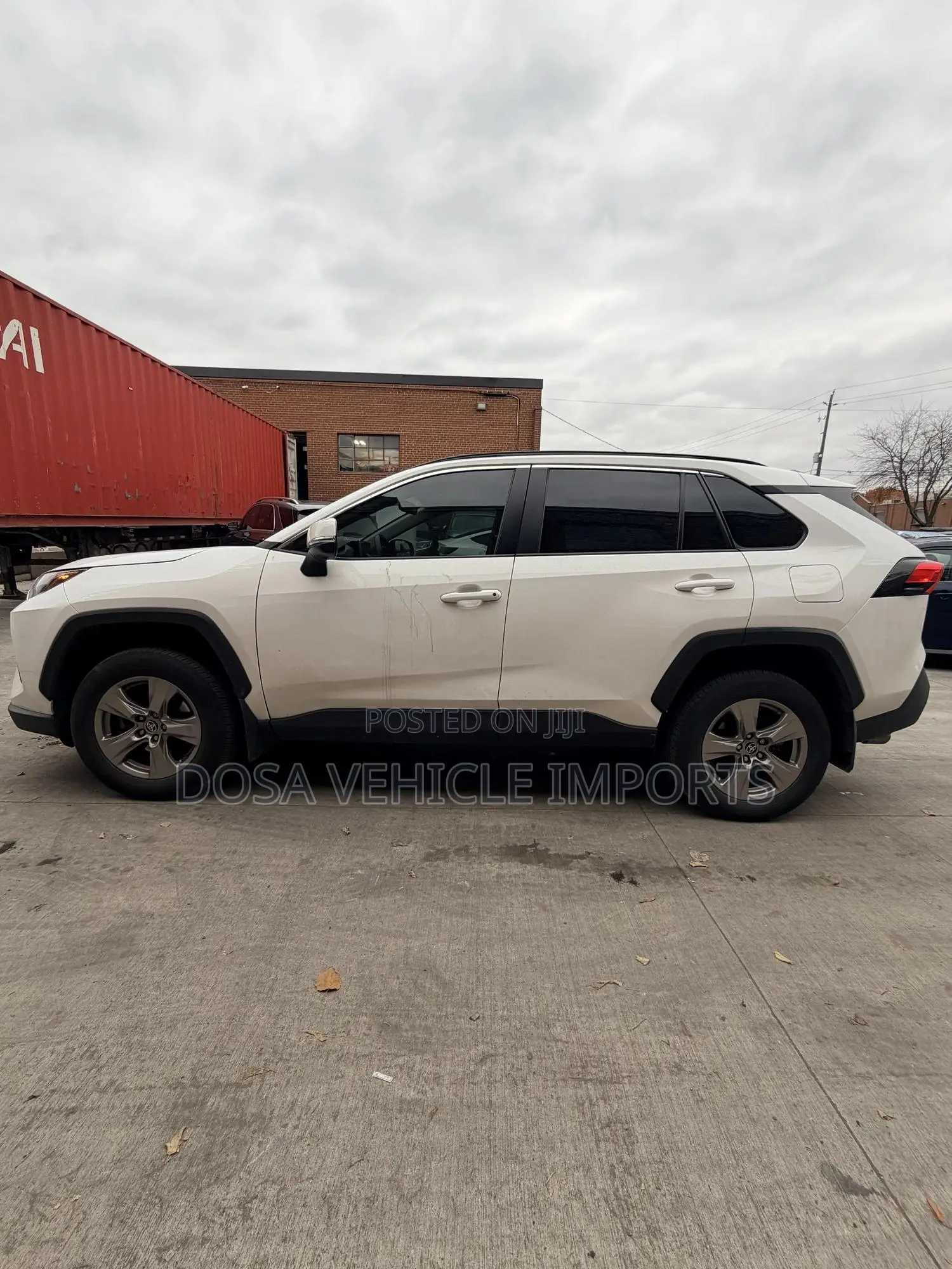 Toyota RAV4 XLE AWD 2023 White