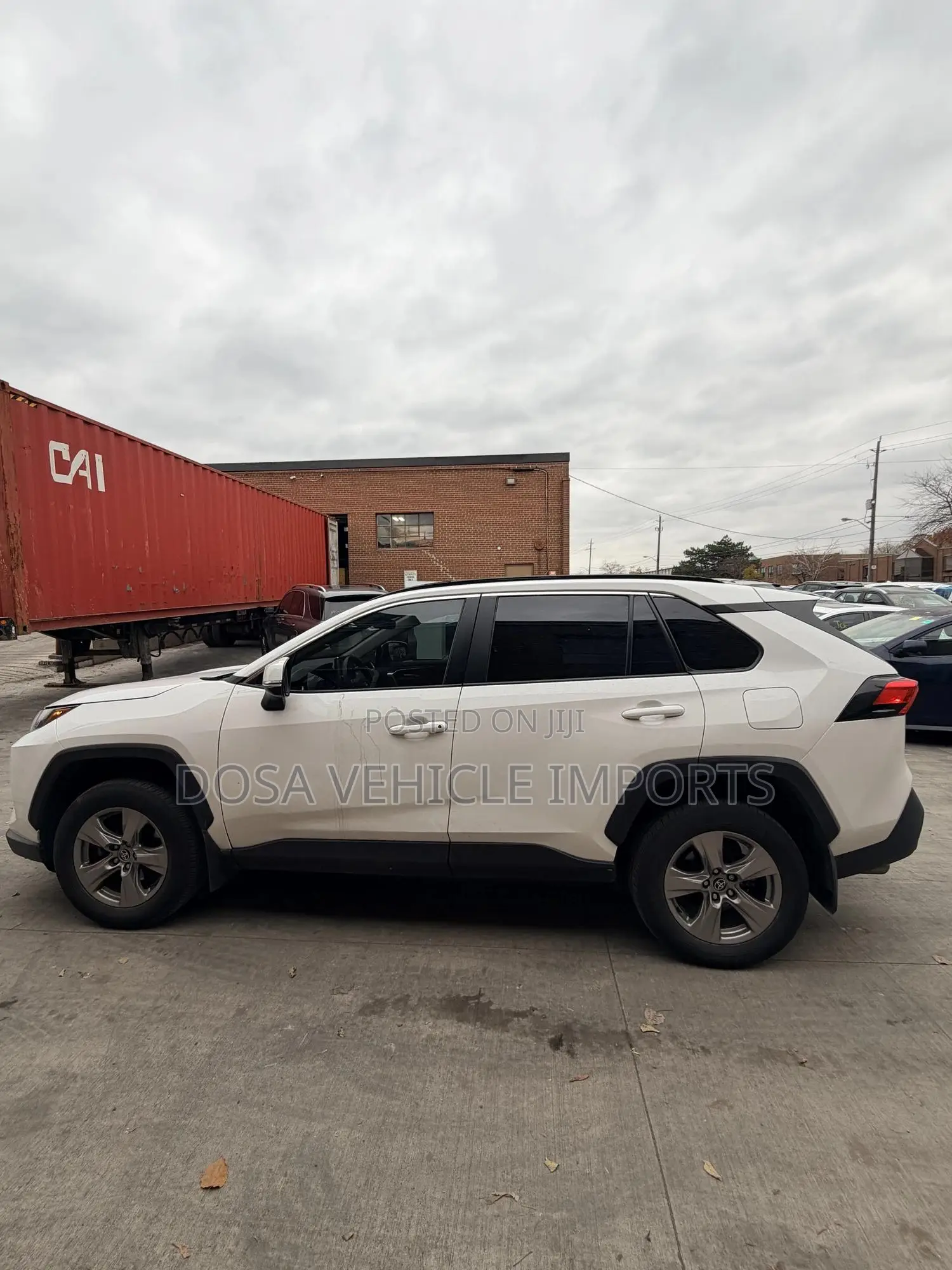 Toyota RAV4 XLE AWD 2023 White