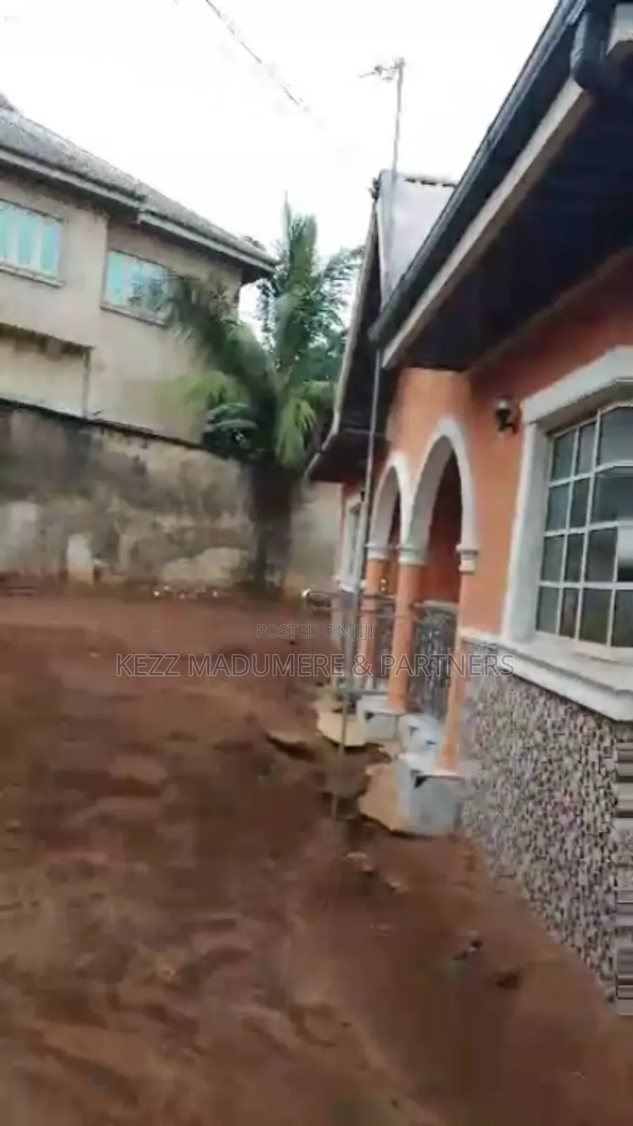 5bdrm Bungalow in Ohokobe Afaraukwu for sale