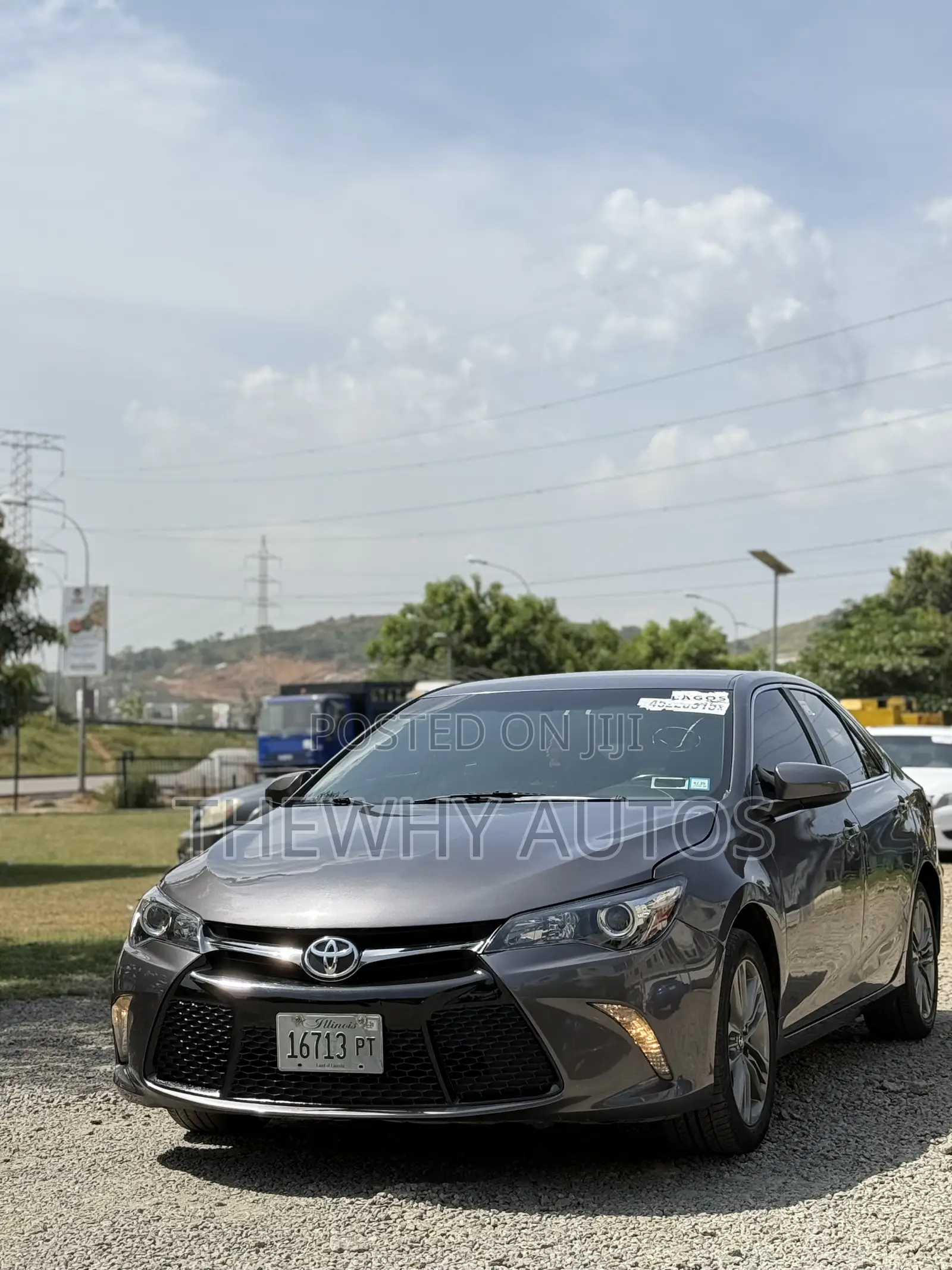Toyota Camry SE 4dr Sedan (2.5L 4cyl 6A) 2017 Gray