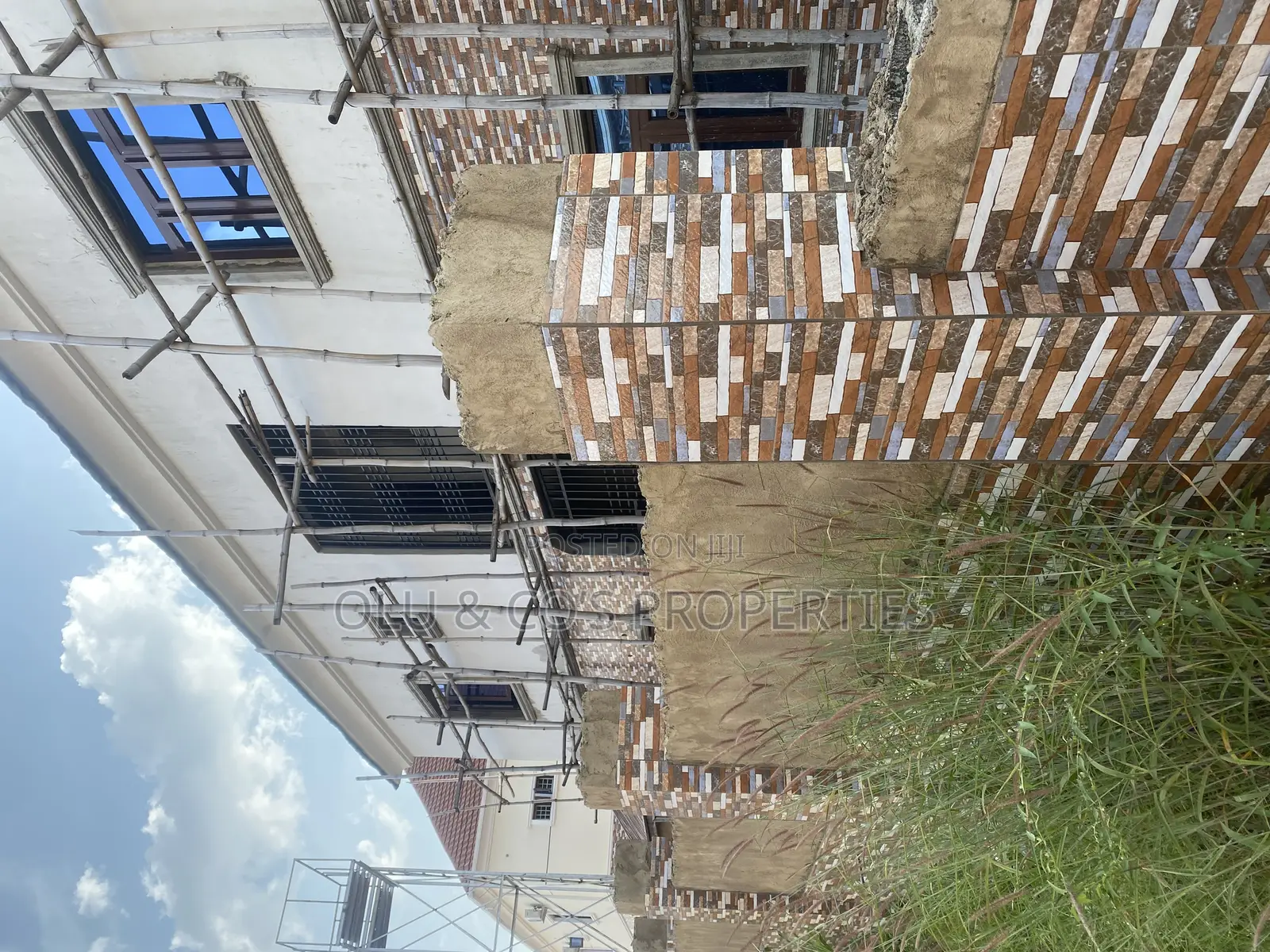 4bdrm Block of Flats in Csr Estate, Lugbe District for sale