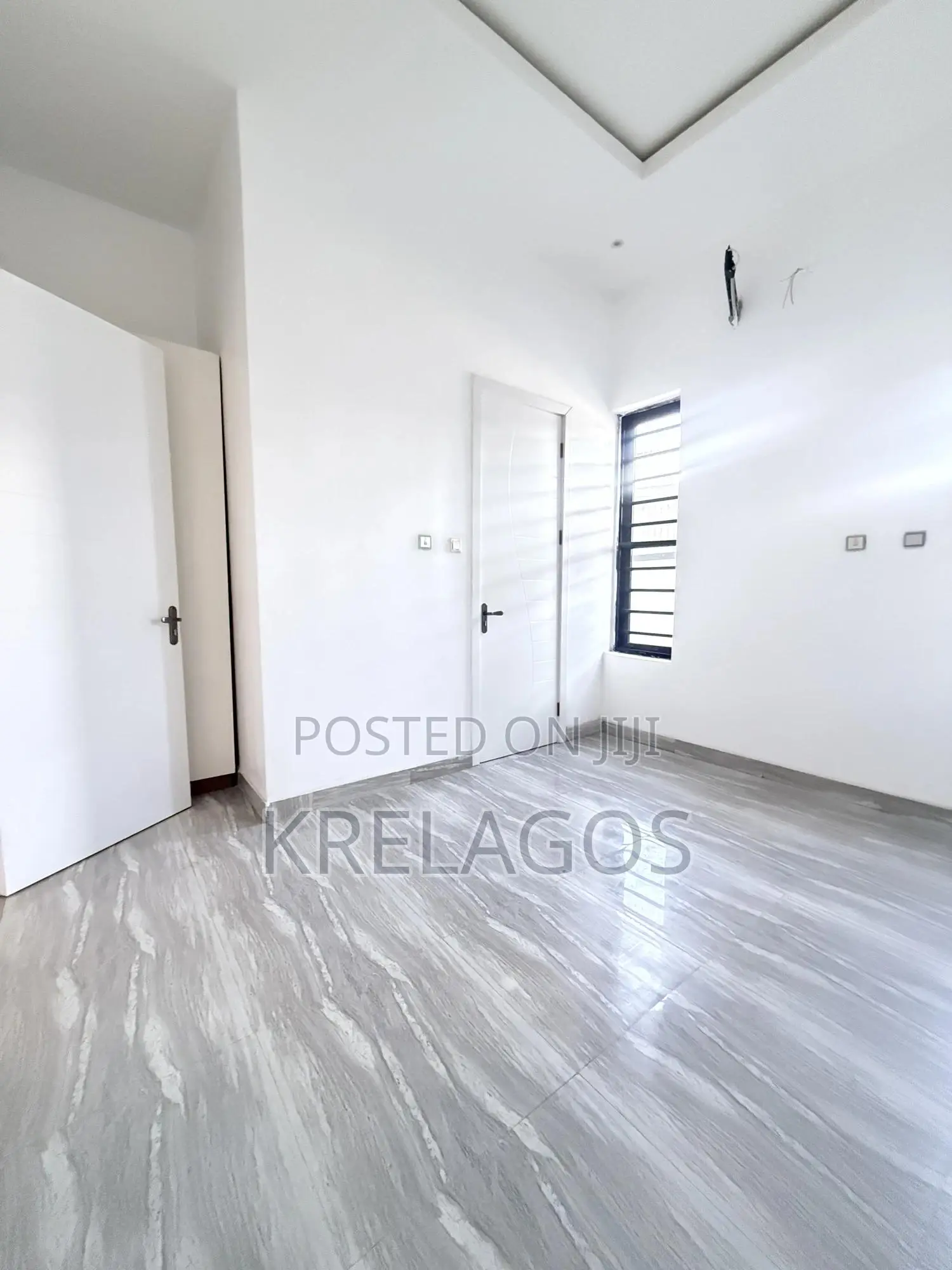 4bdrm Duplex in Ologolo for sale