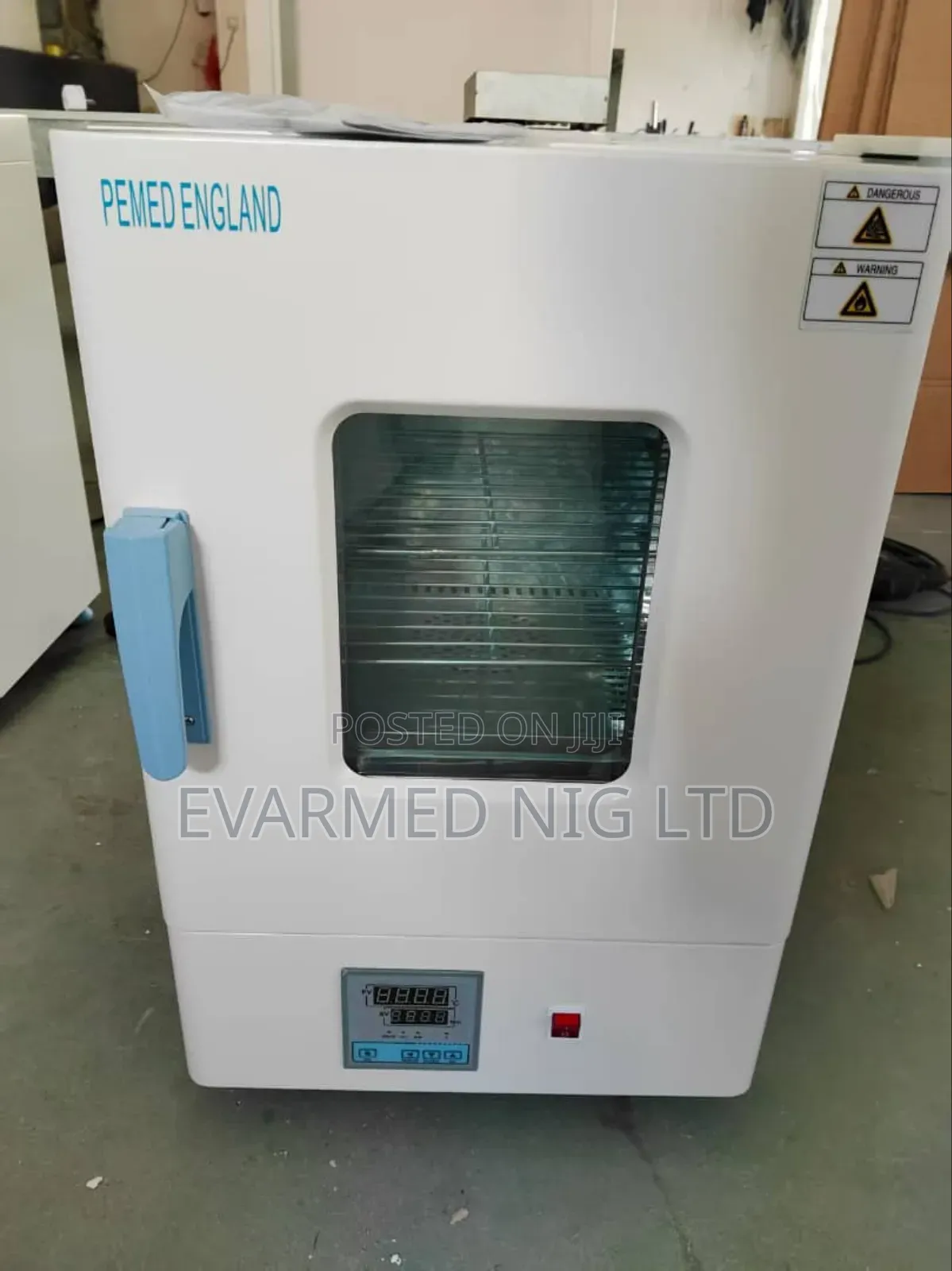 Lab Incubator (30litres)