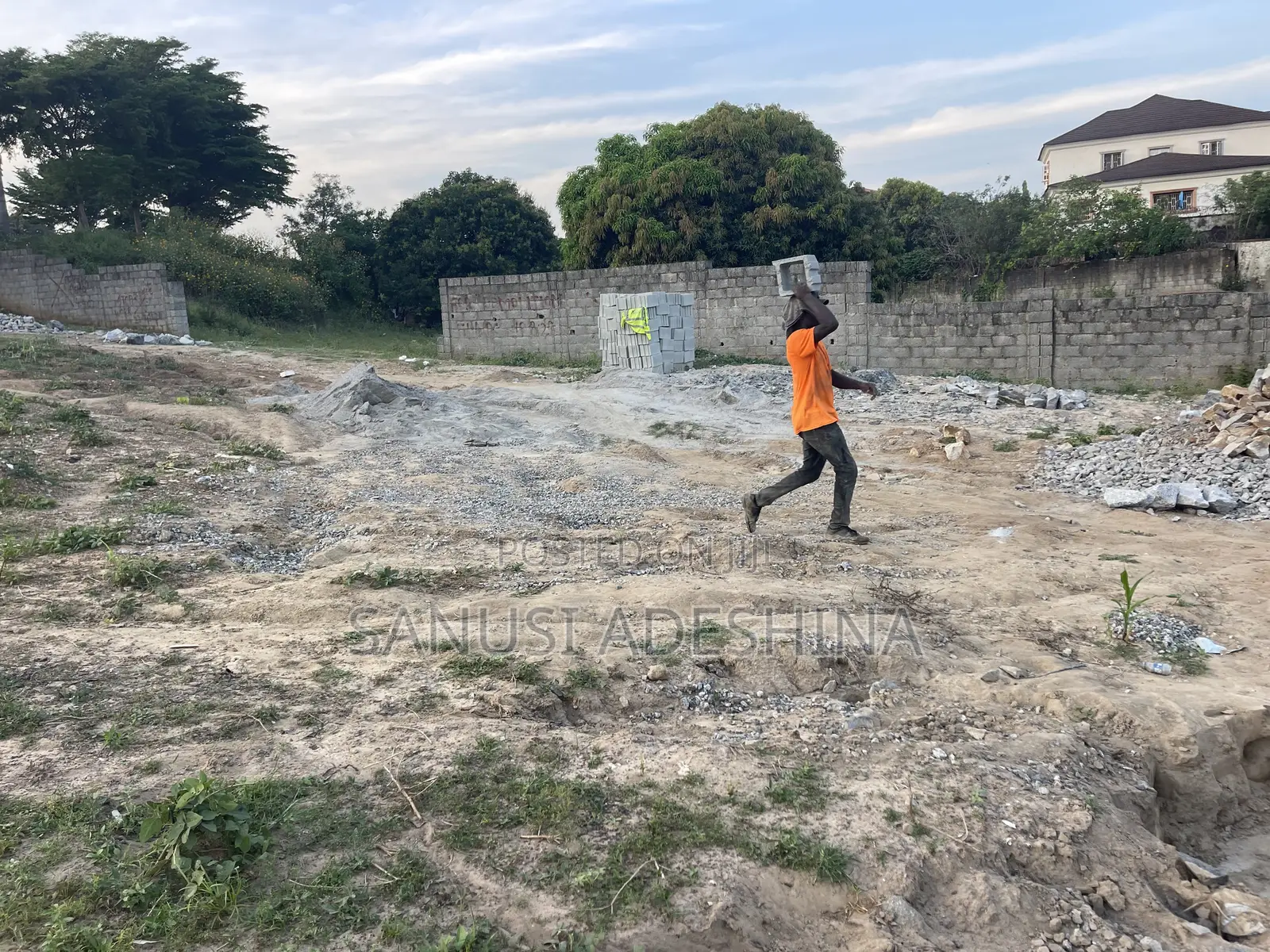 Clinic Land at Gwarimpa Estate,Fct Abuja Nigeria