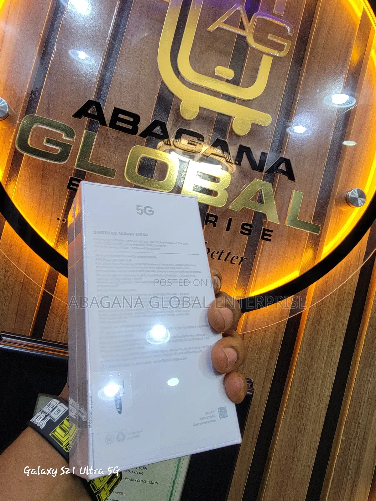 New Samsung Galaxy S10 5G 256 GB Black