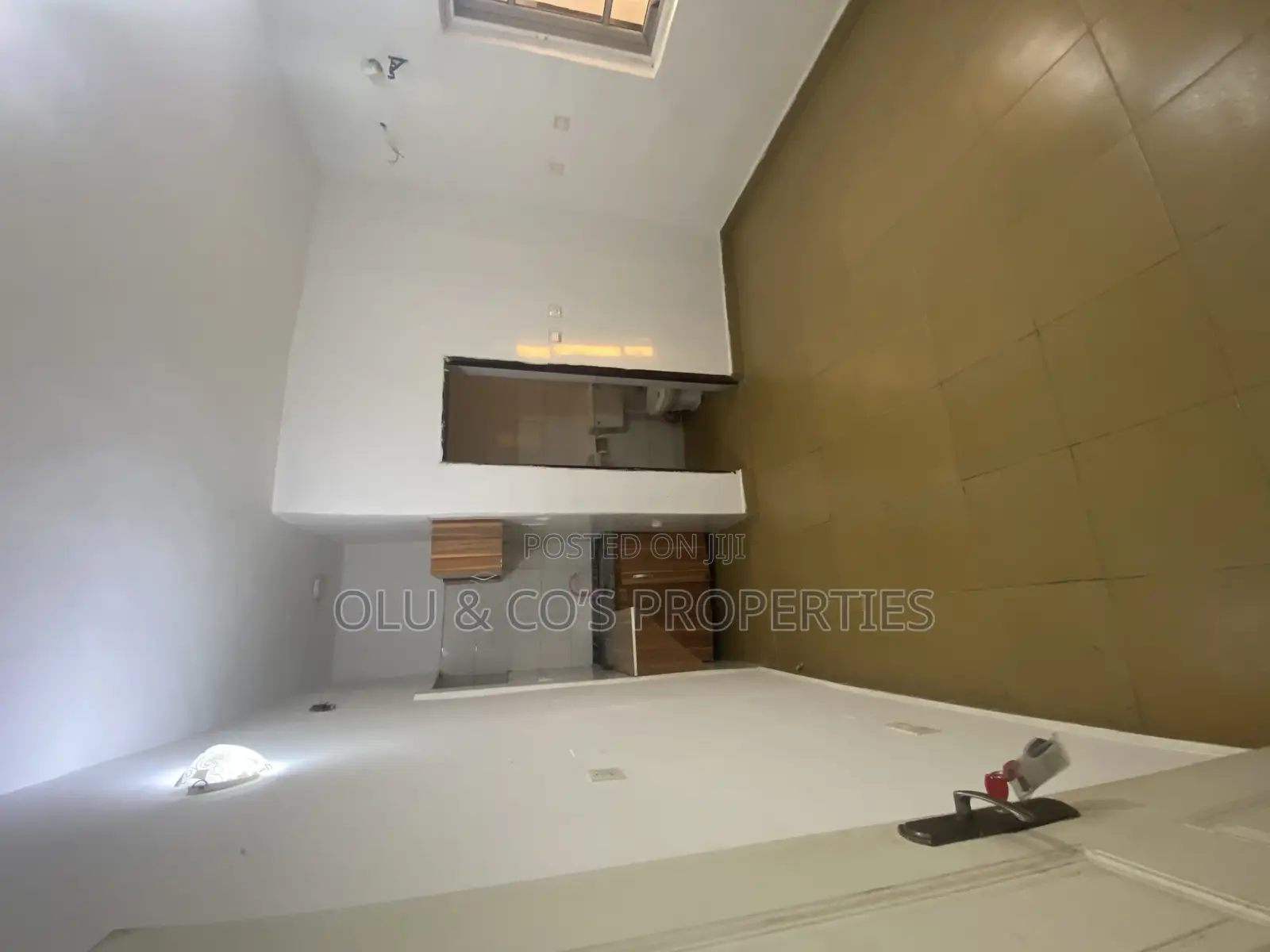 Studio Apartment in An Estate, Wuye for rent
