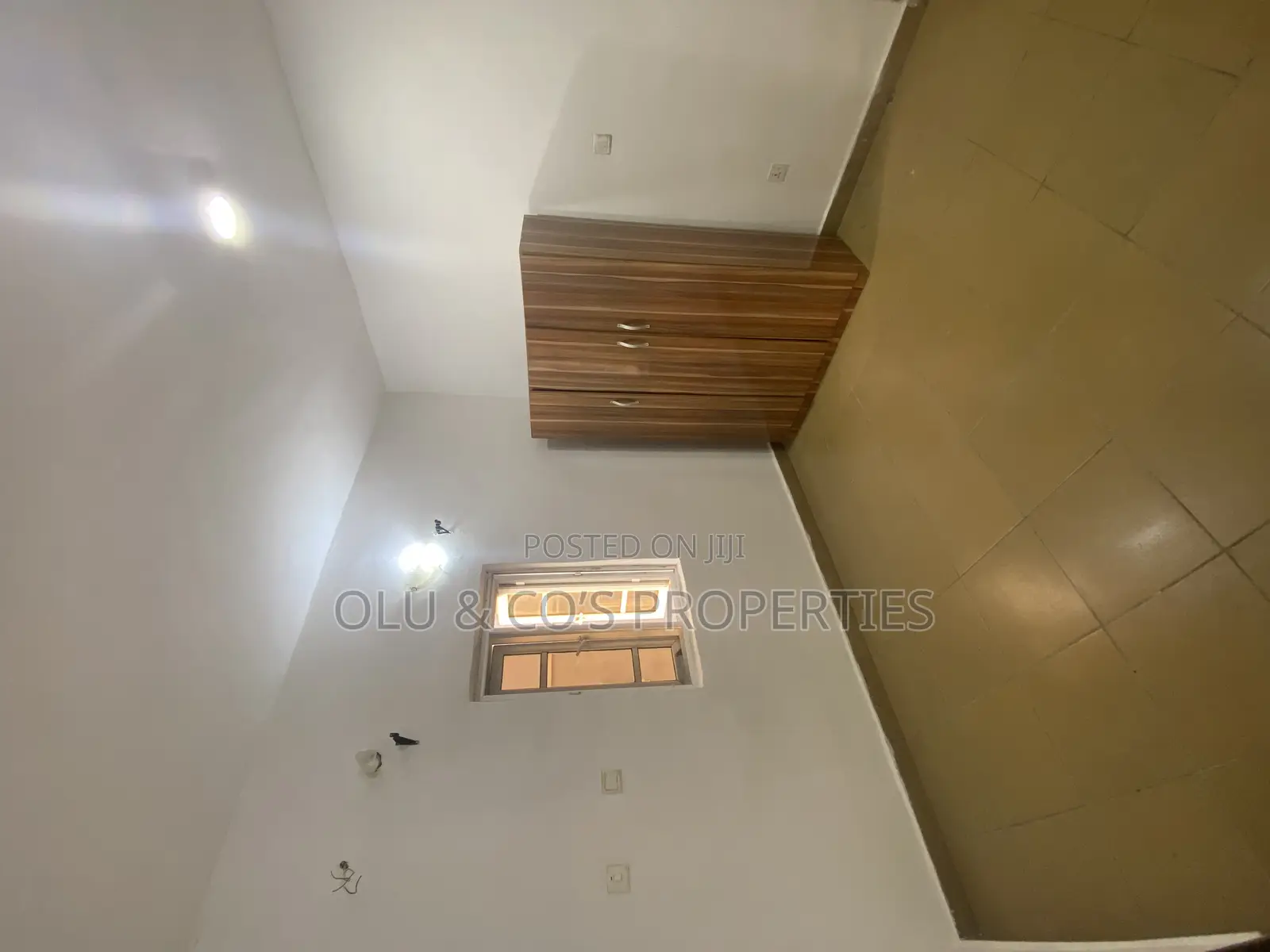 Studio Apartment in An Estate, Wuye for rent