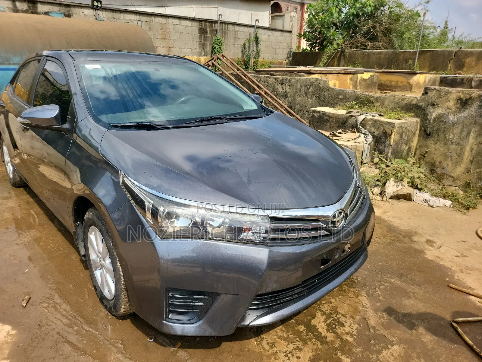 Toyota Corolla L 4dr Sedan (1.8L 4cyl 4A) 2014 Gray