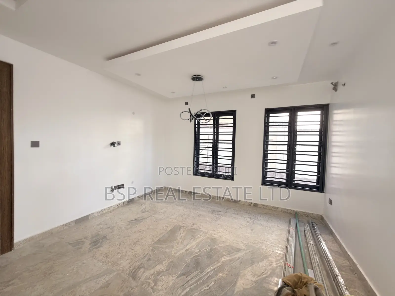 4bdrm Duplex in Life Camp for sale