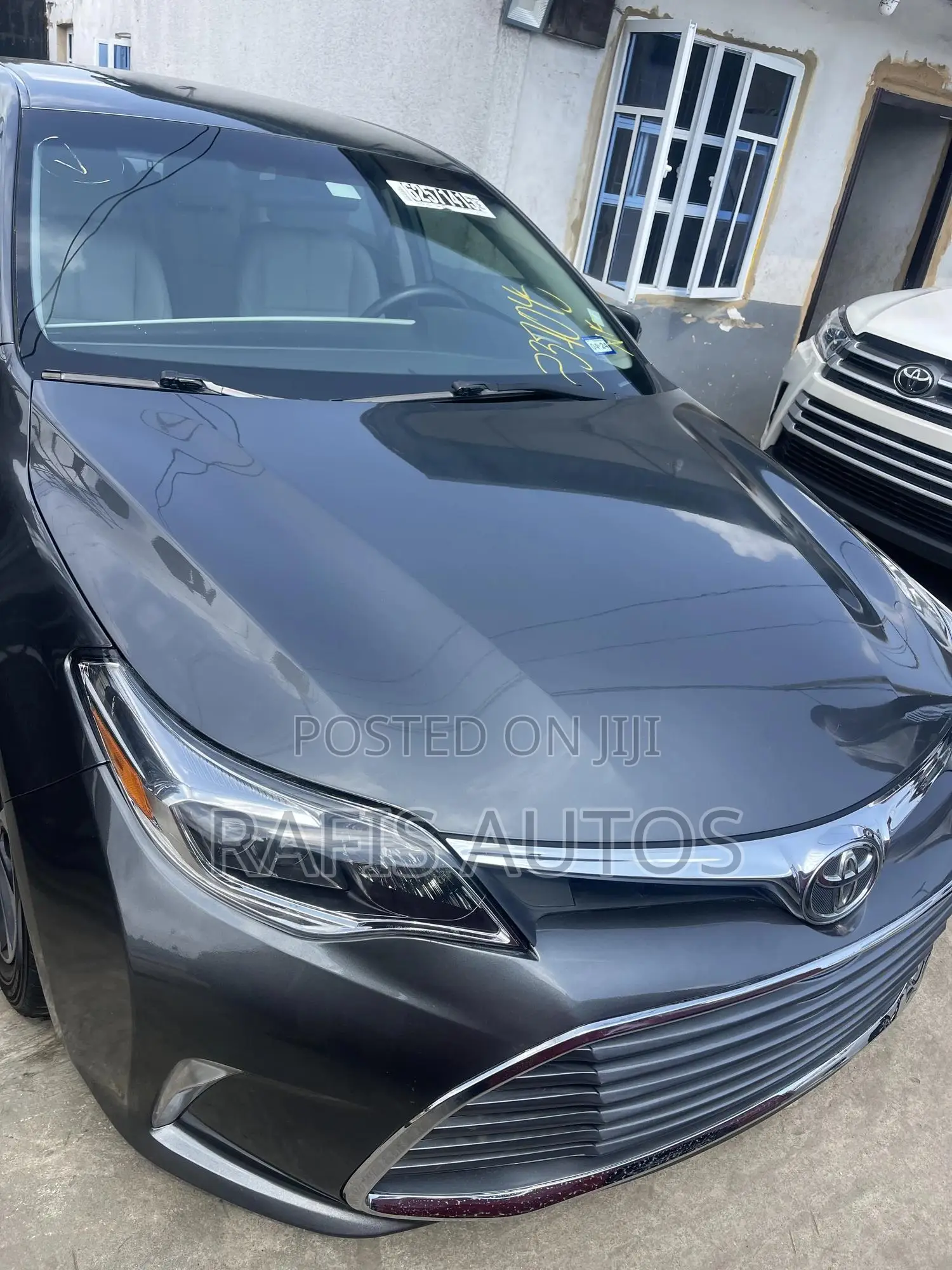 Toyota Avalon XLE Premium FWD Sedan (3.6L 6cyl 6A) 2016 Gray