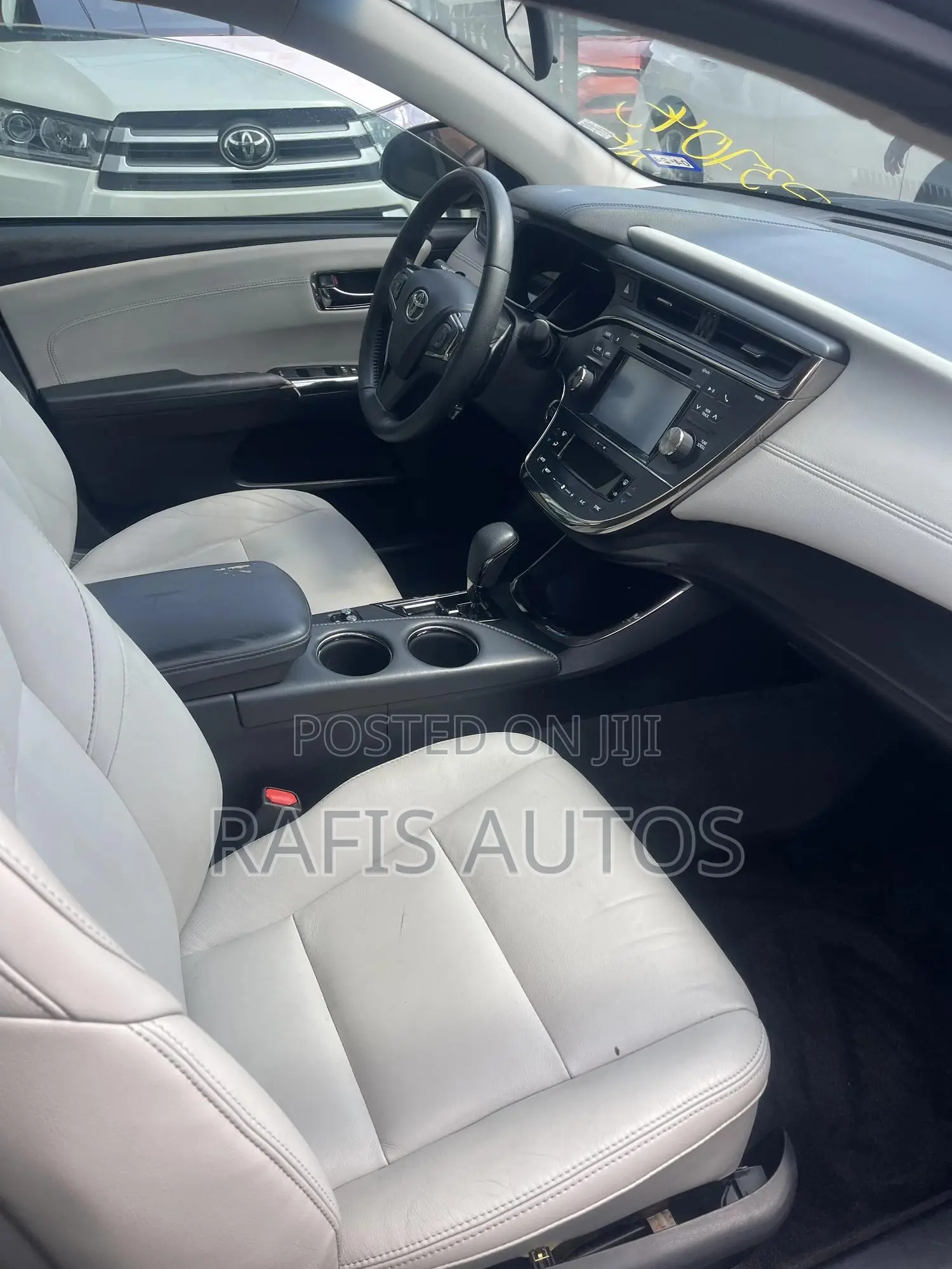 Toyota Avalon XLE Premium FWD Sedan (3.6L 6cyl 6A) 2016 Gray
