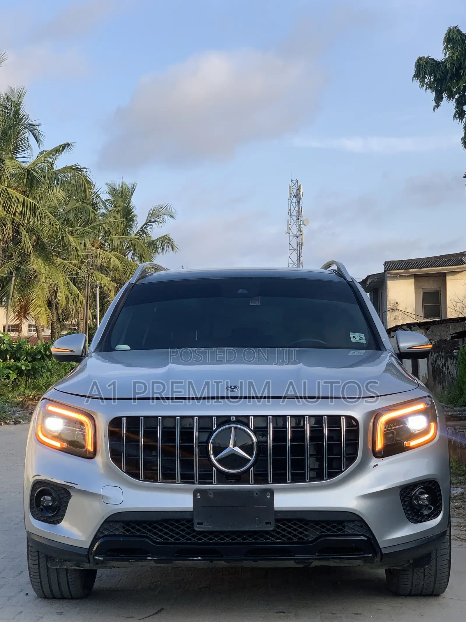 Mercedes-Benz GLB-Class GLB 250 4MATIC 2020 Silver