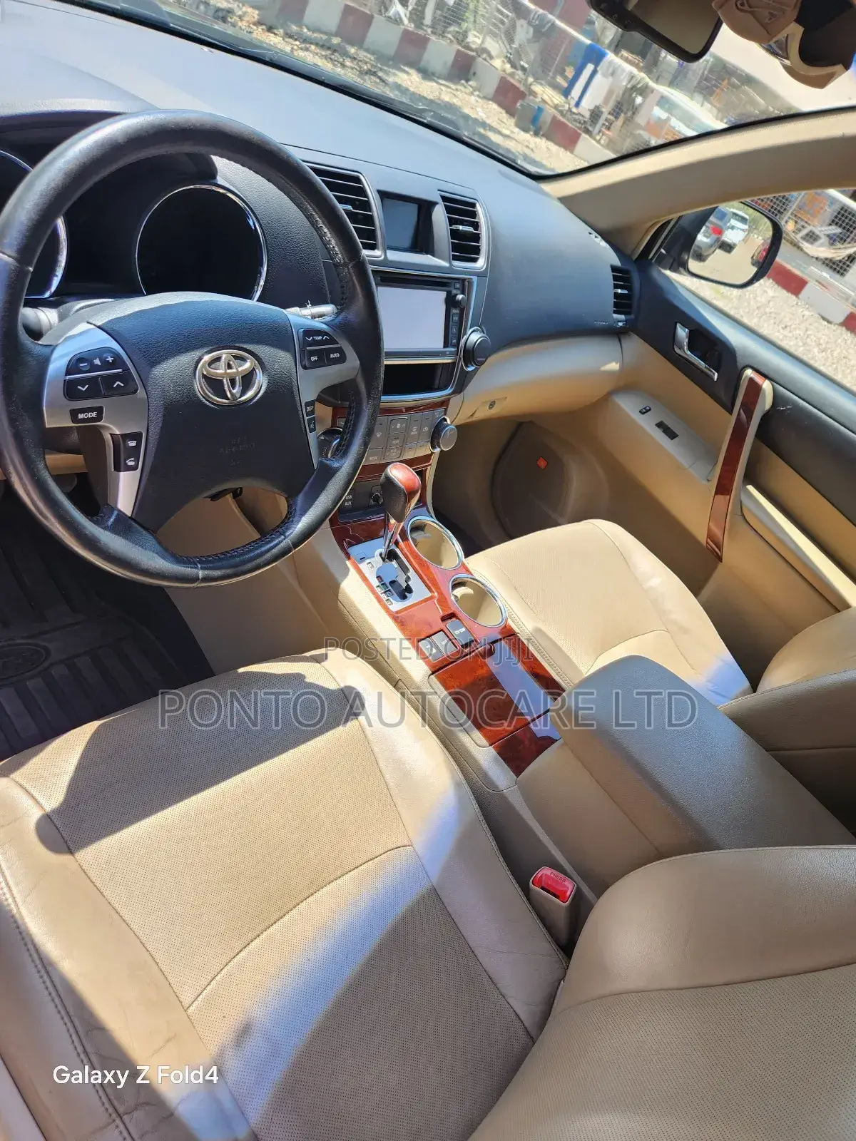 Toyota Highlander Limited 3.5l 4WD 2013 Black