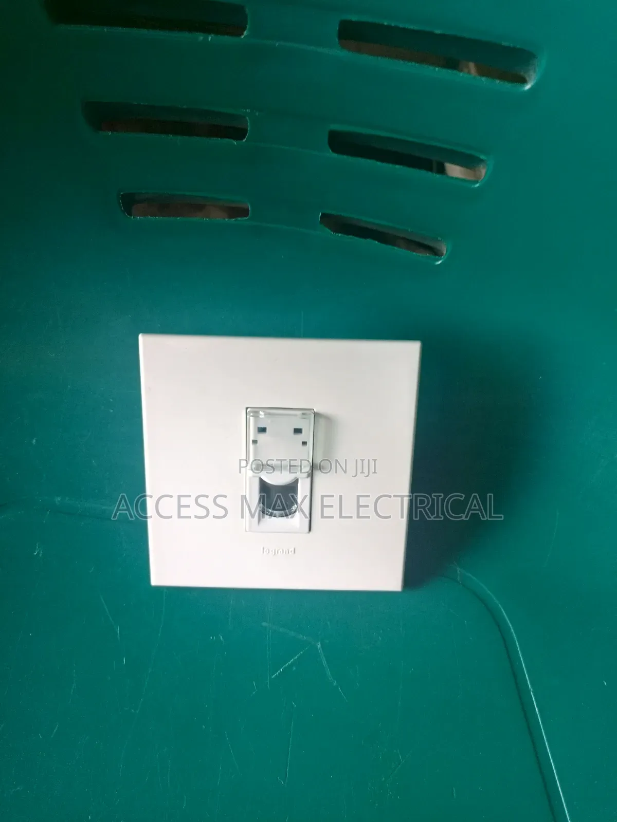 Legrand Single Cat6 Phase Plate