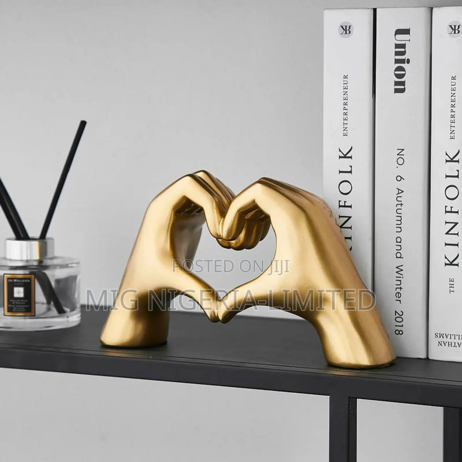 New Art Home Decor Modern Rock Gesture Statue Gold Hand