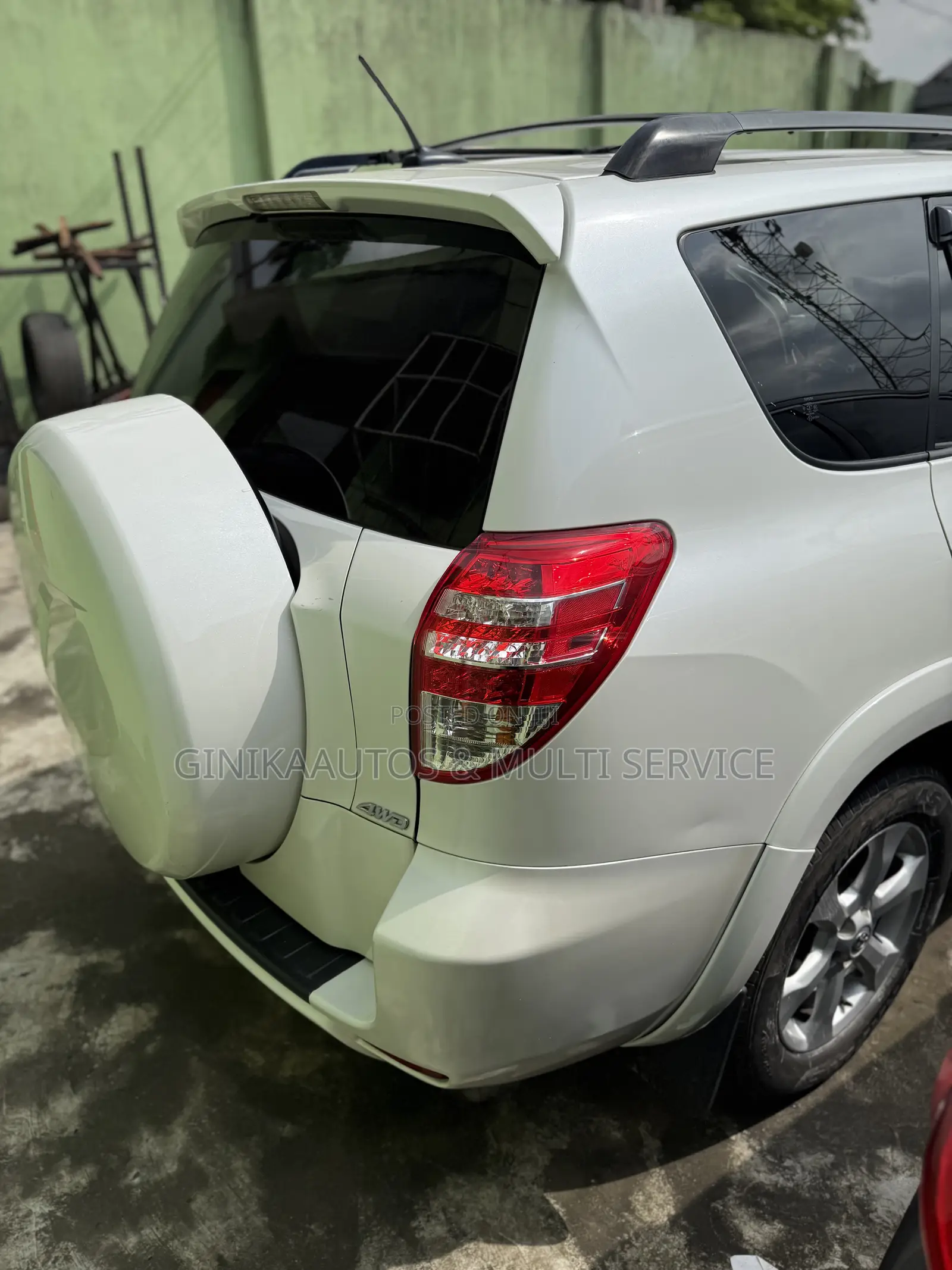 Toyota RAV4 Sport 4x4 2009 White