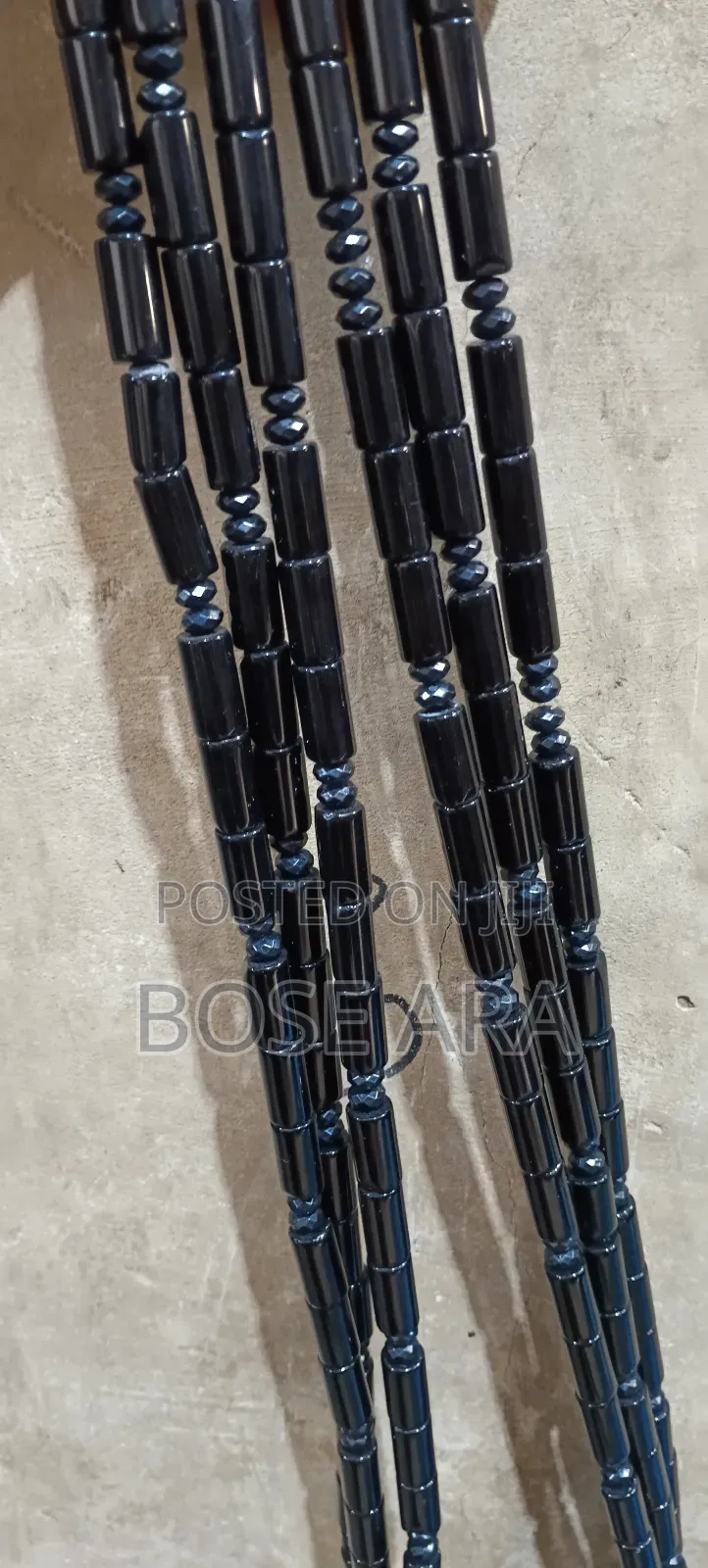 Stylish Glass Bead for Weddings and Ceremonies