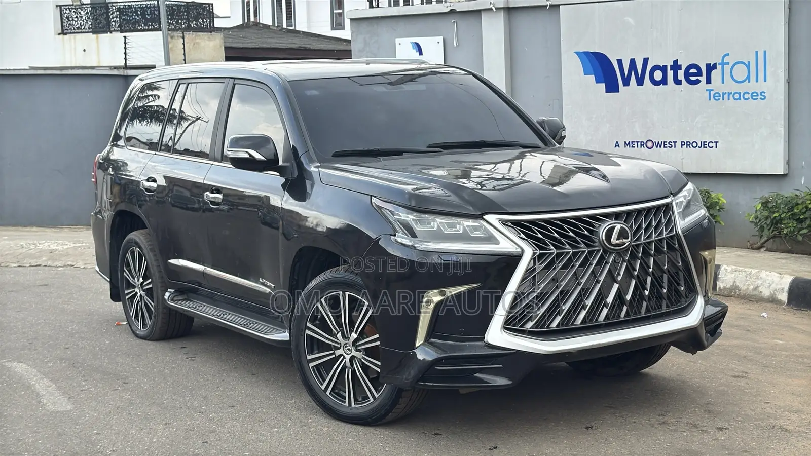 Lexus LX 570 2010 Black