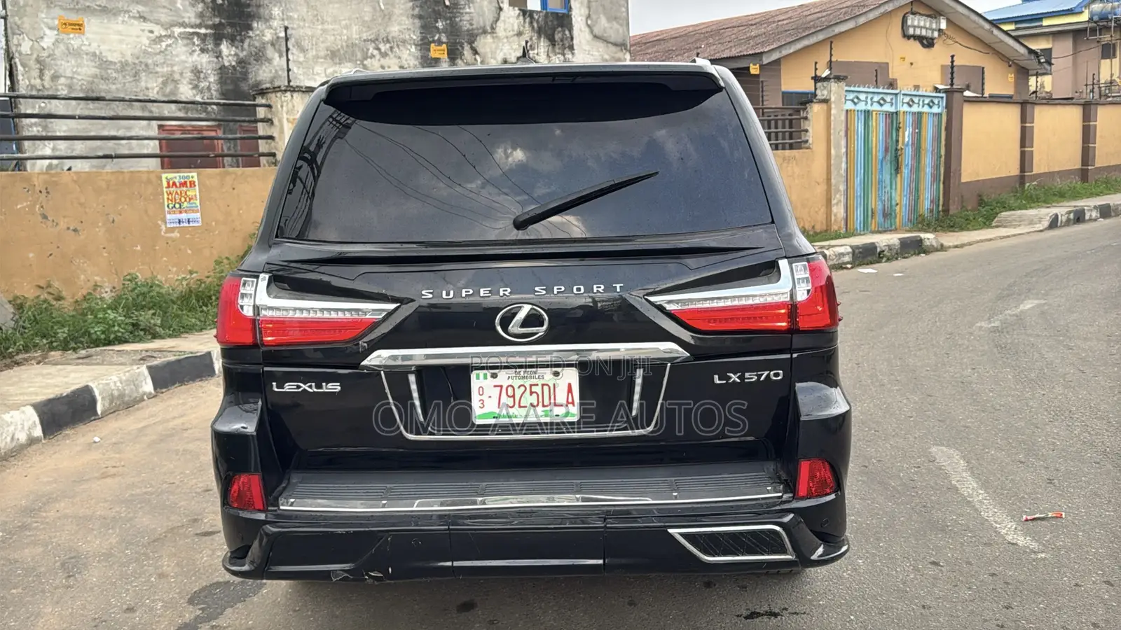 Lexus LX 570 2010 Black