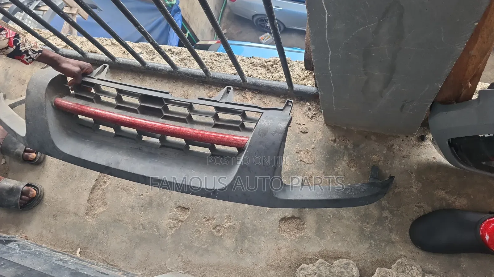 Front Grill Nissan Xterra 2003