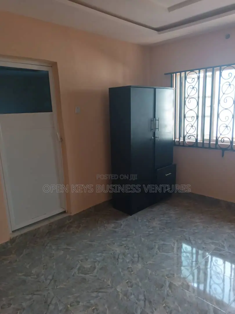 5bdrm Duplex in Akingbade, New Gbagi, Iwo Road for sale