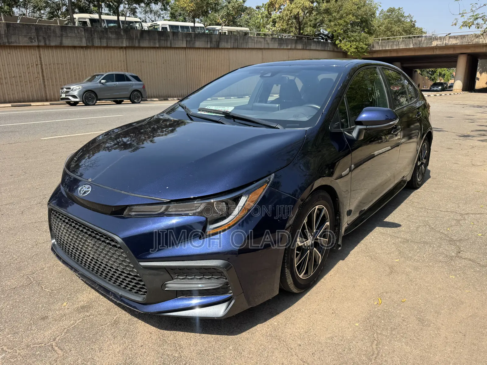 Toyota Corolla SE 2020 Blue