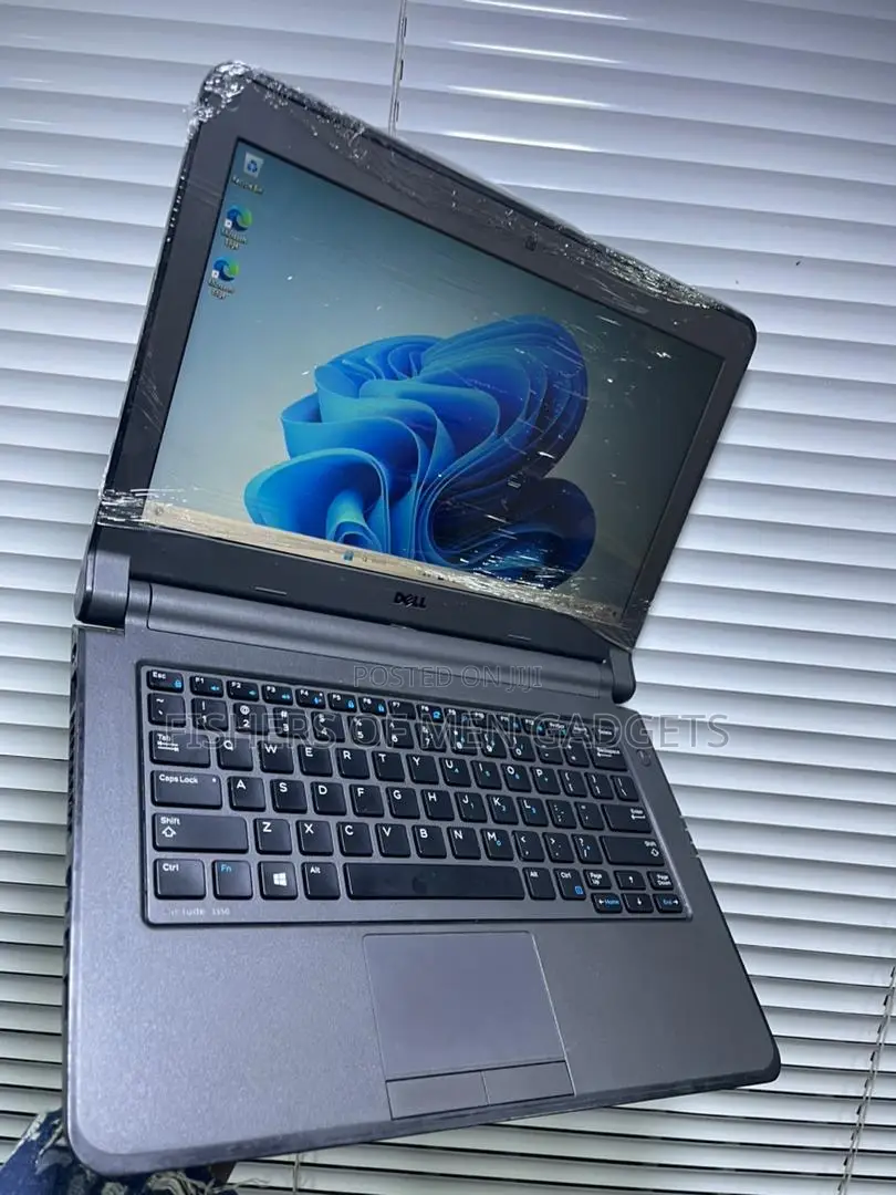 Laptop Dell Latitude 3350 8GB Intel Core I3 SSD 256GB